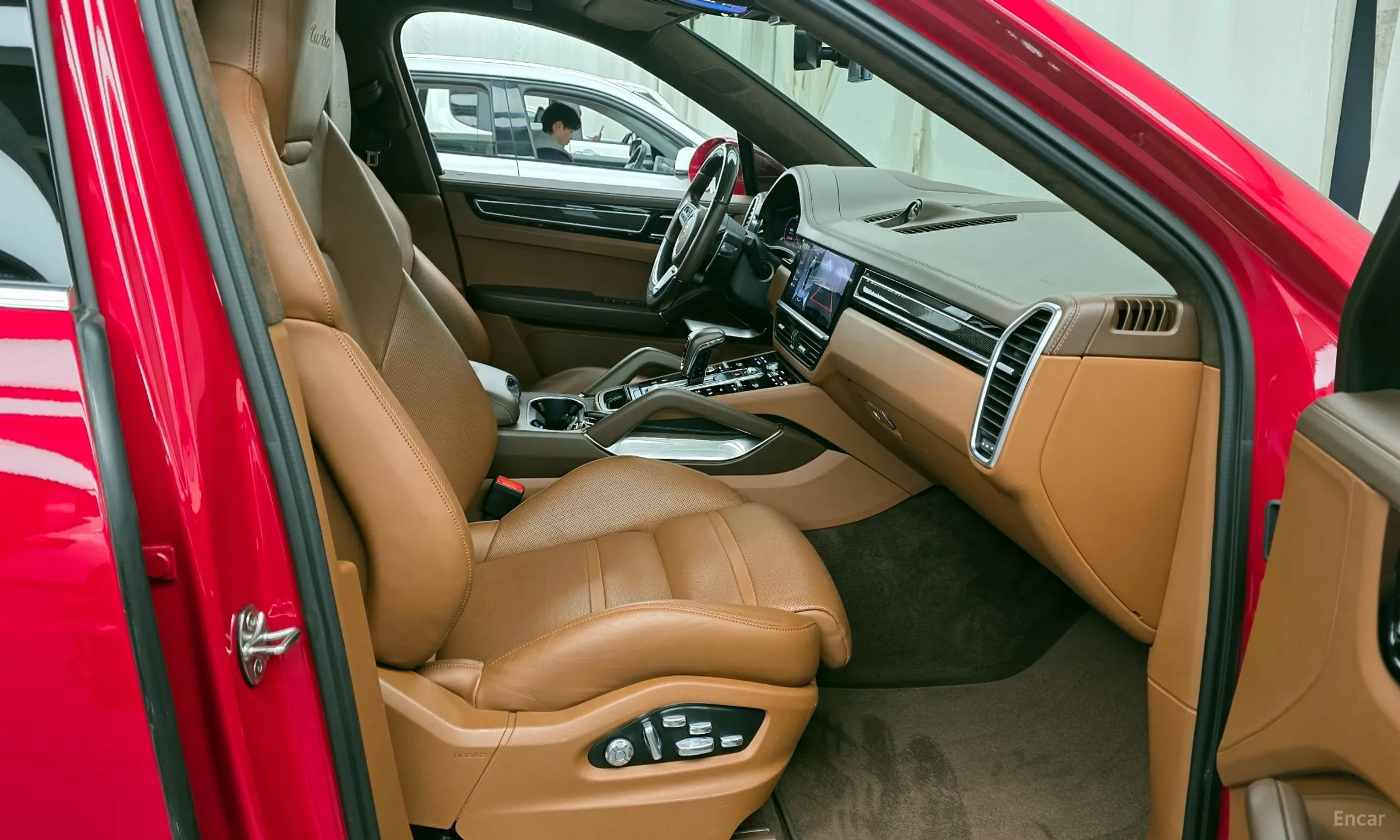Porsche Cayenne (PO536) превью 11