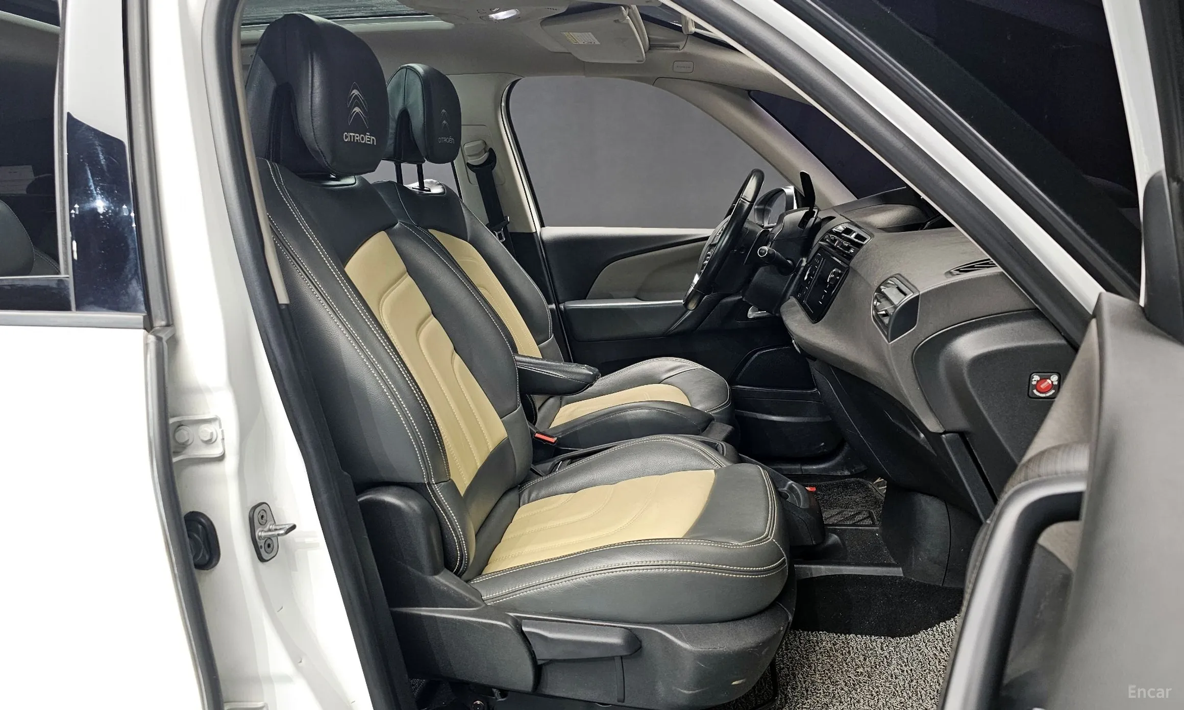 Citroën/DS Grand C4 Picasso превью 10