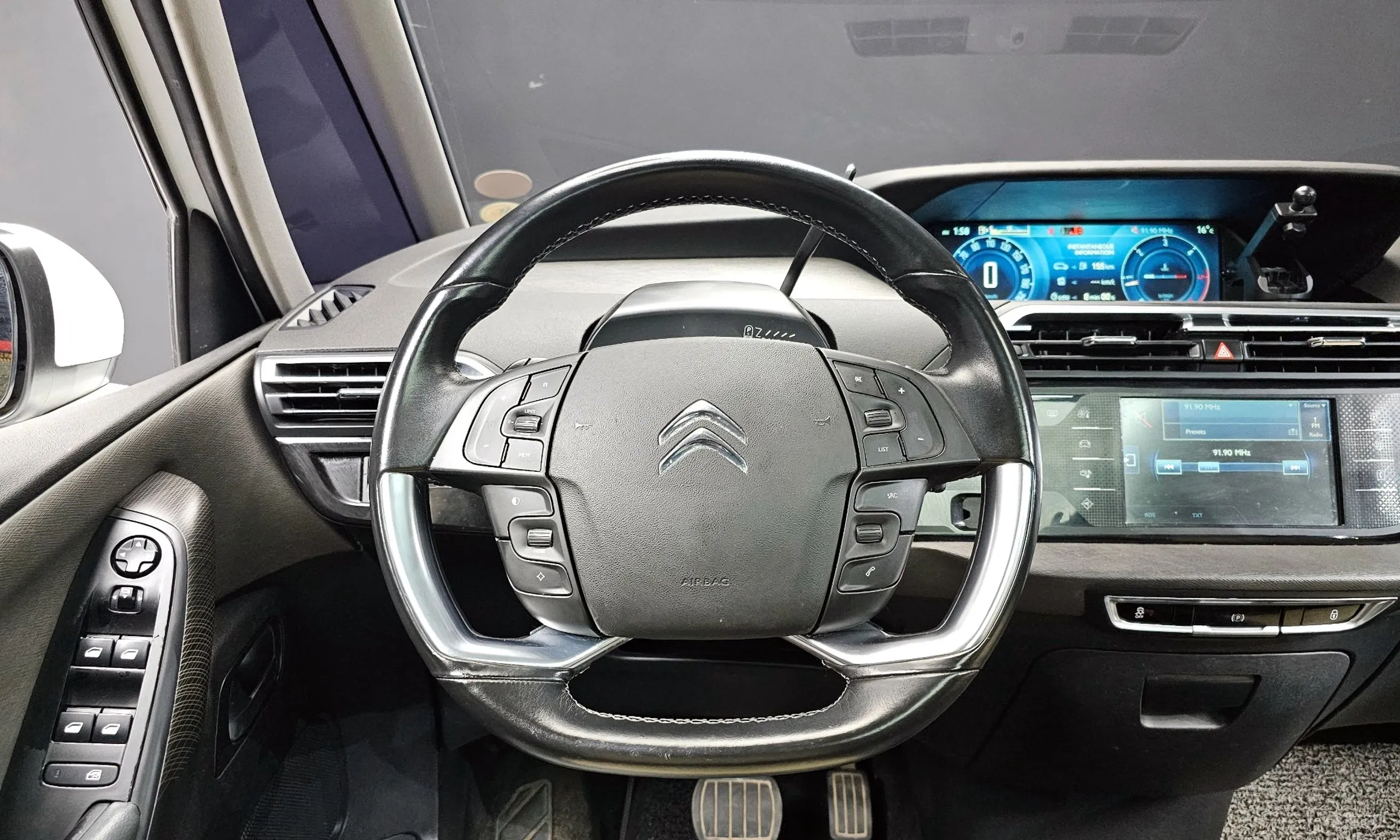 Citroën/DS Grand C4 Picasso превью 13