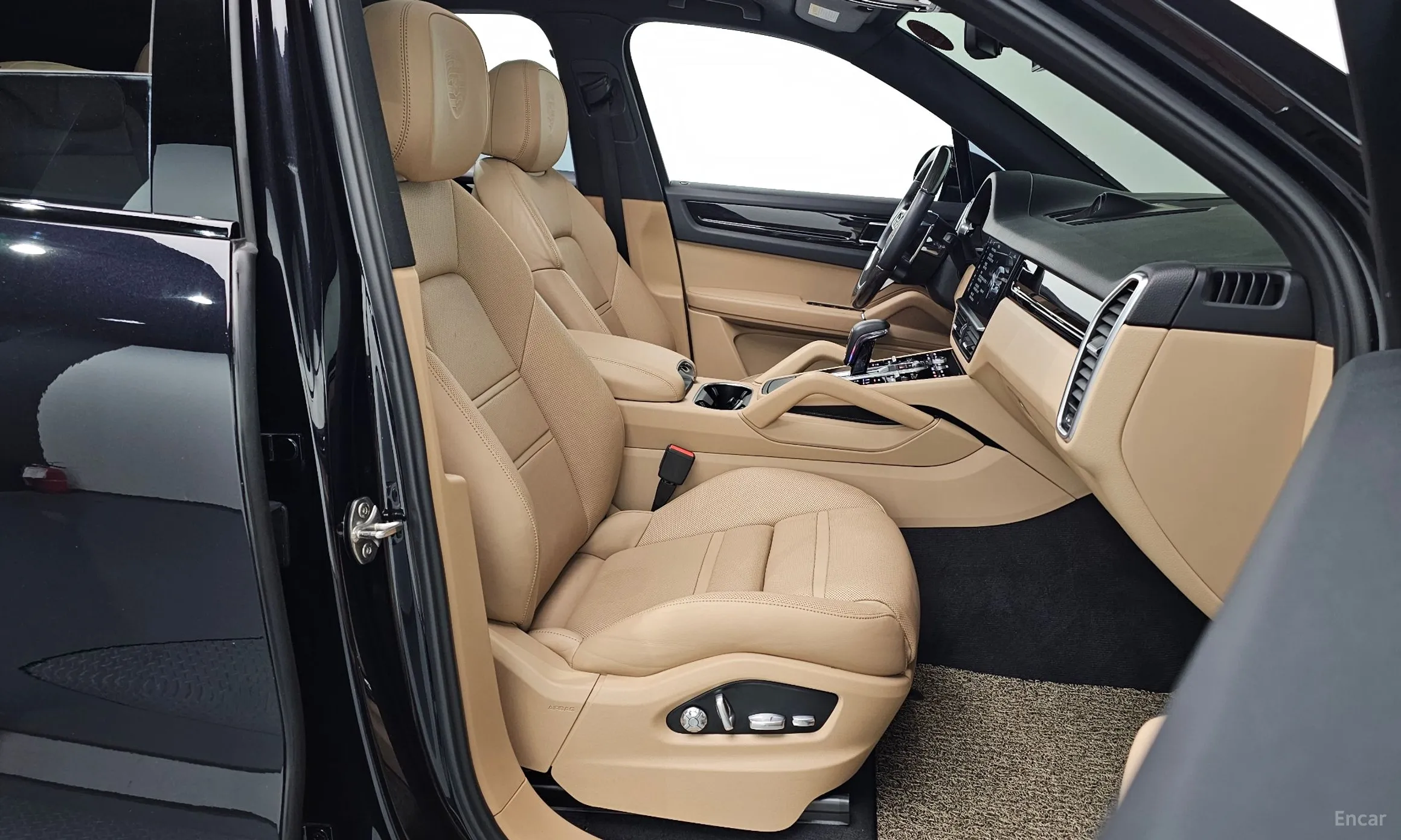 Porsche Cayenne (PO536) превью 10