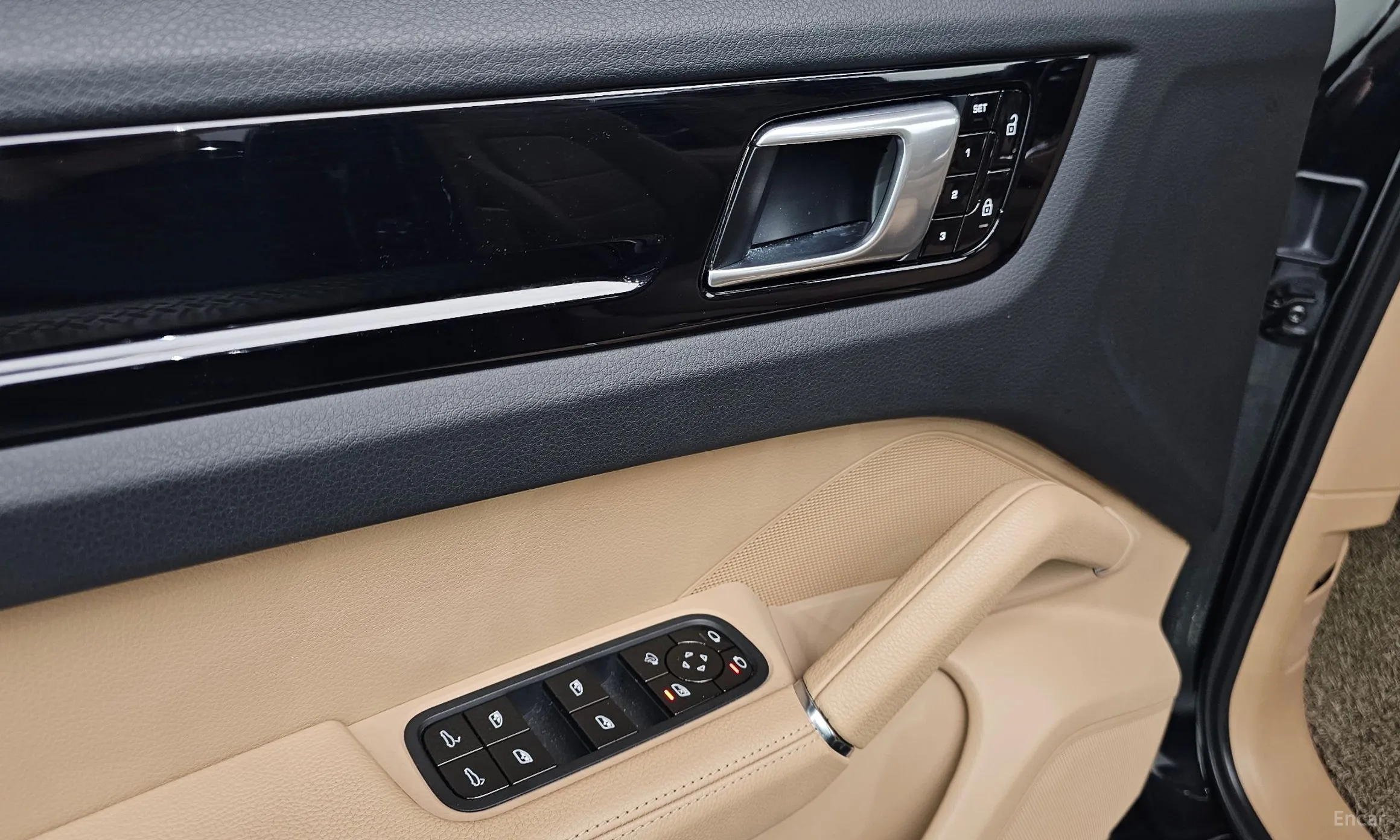 Porsche Cayenne (PO536) превью 17