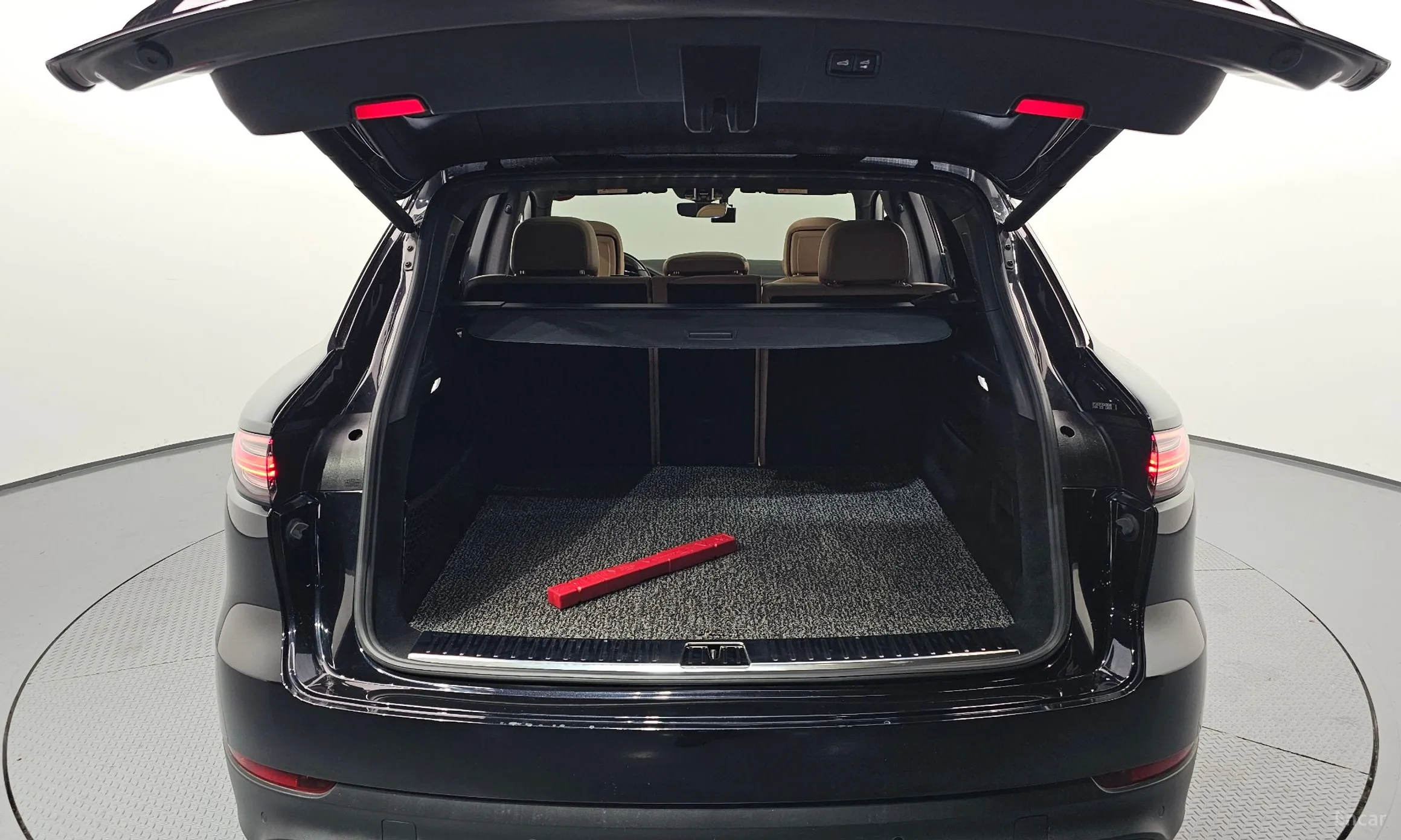 Porsche Cayenne (PO536) превью 20