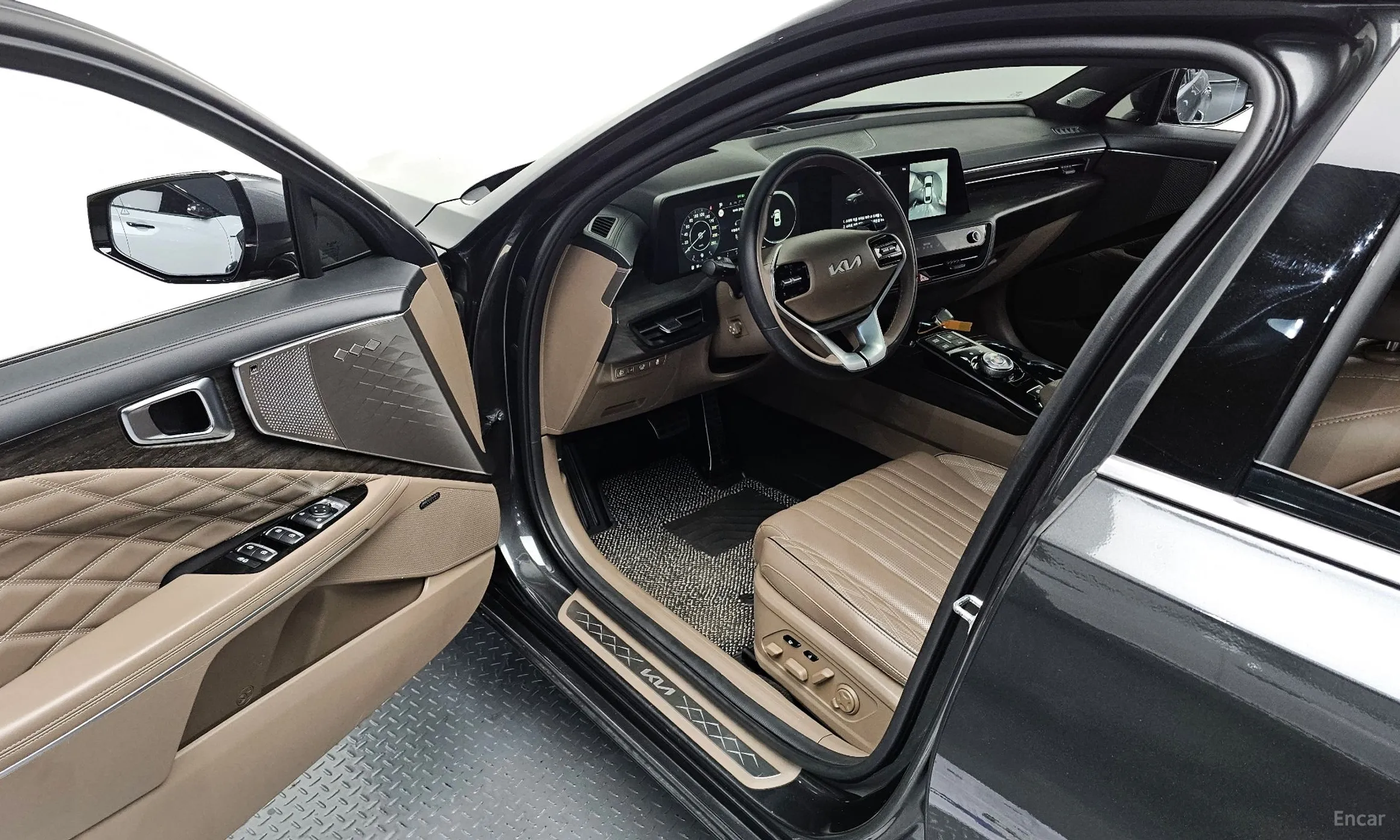 Kia K8 превью 11