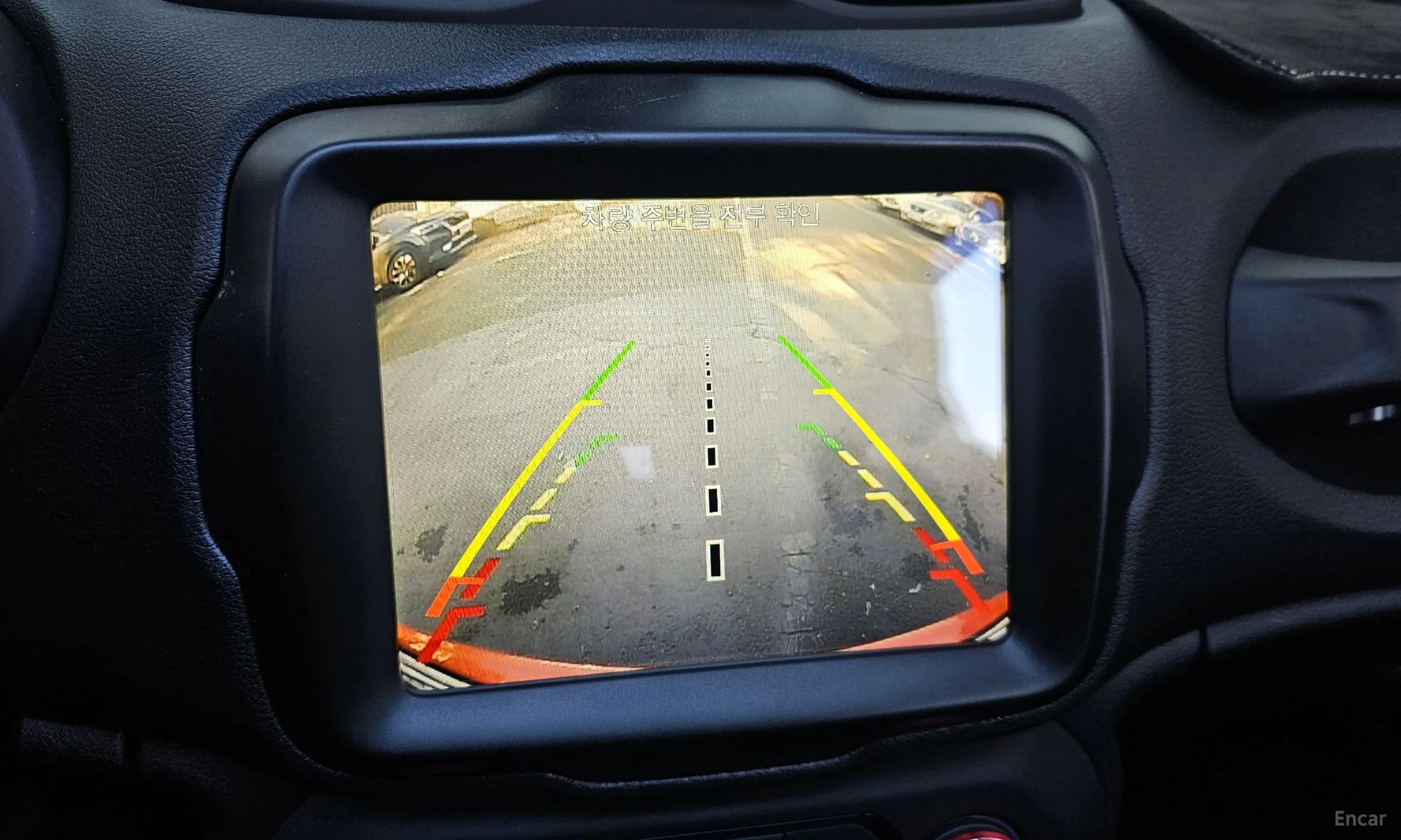 Jeep Renegade превью 15