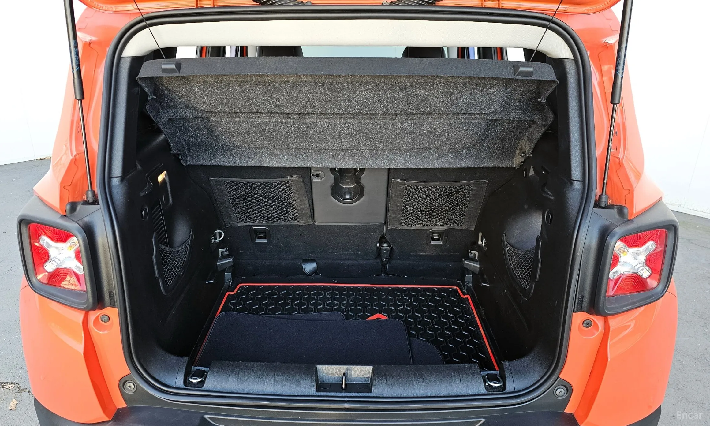 Jeep Renegade превью 20