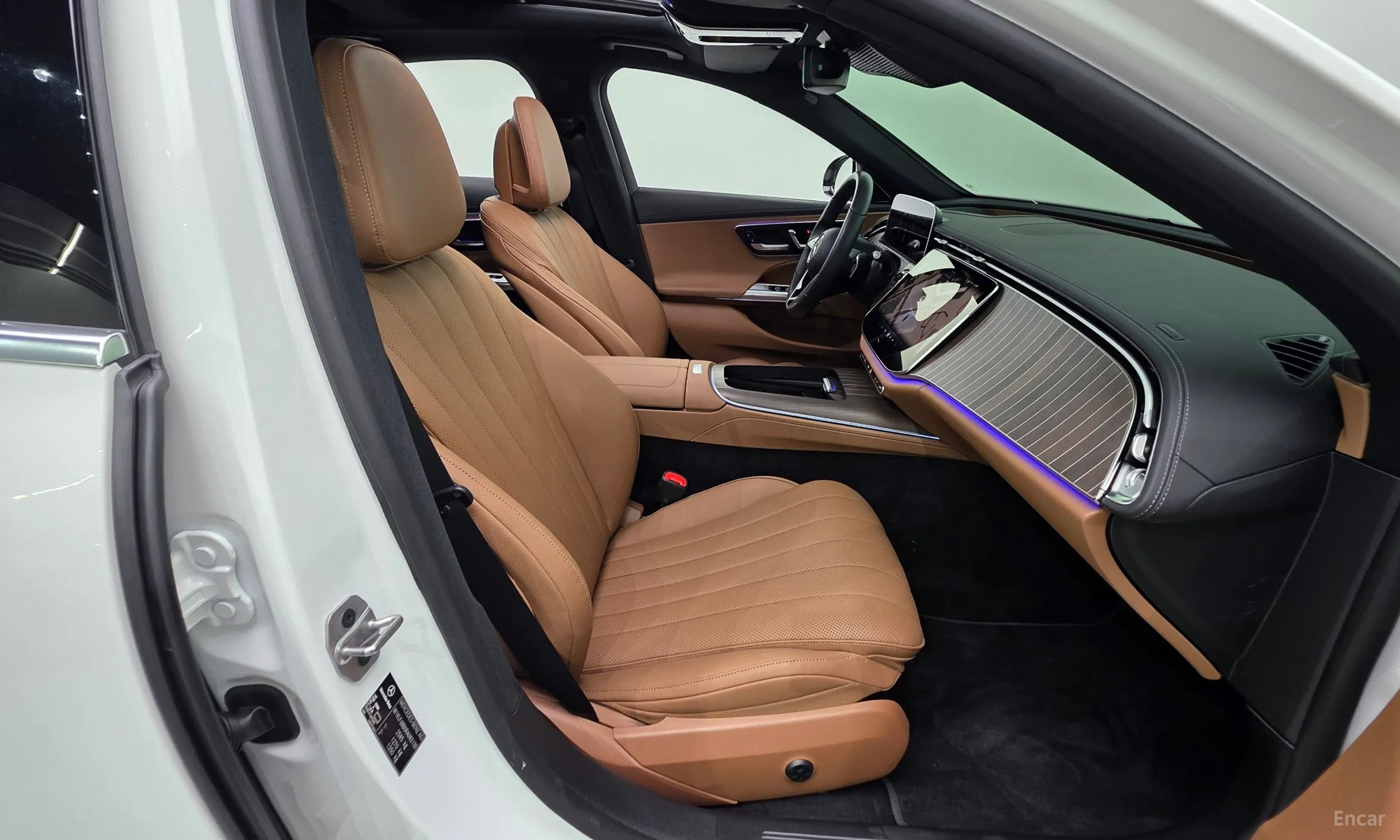Mercedes Benz E-Class W214 превью 10
