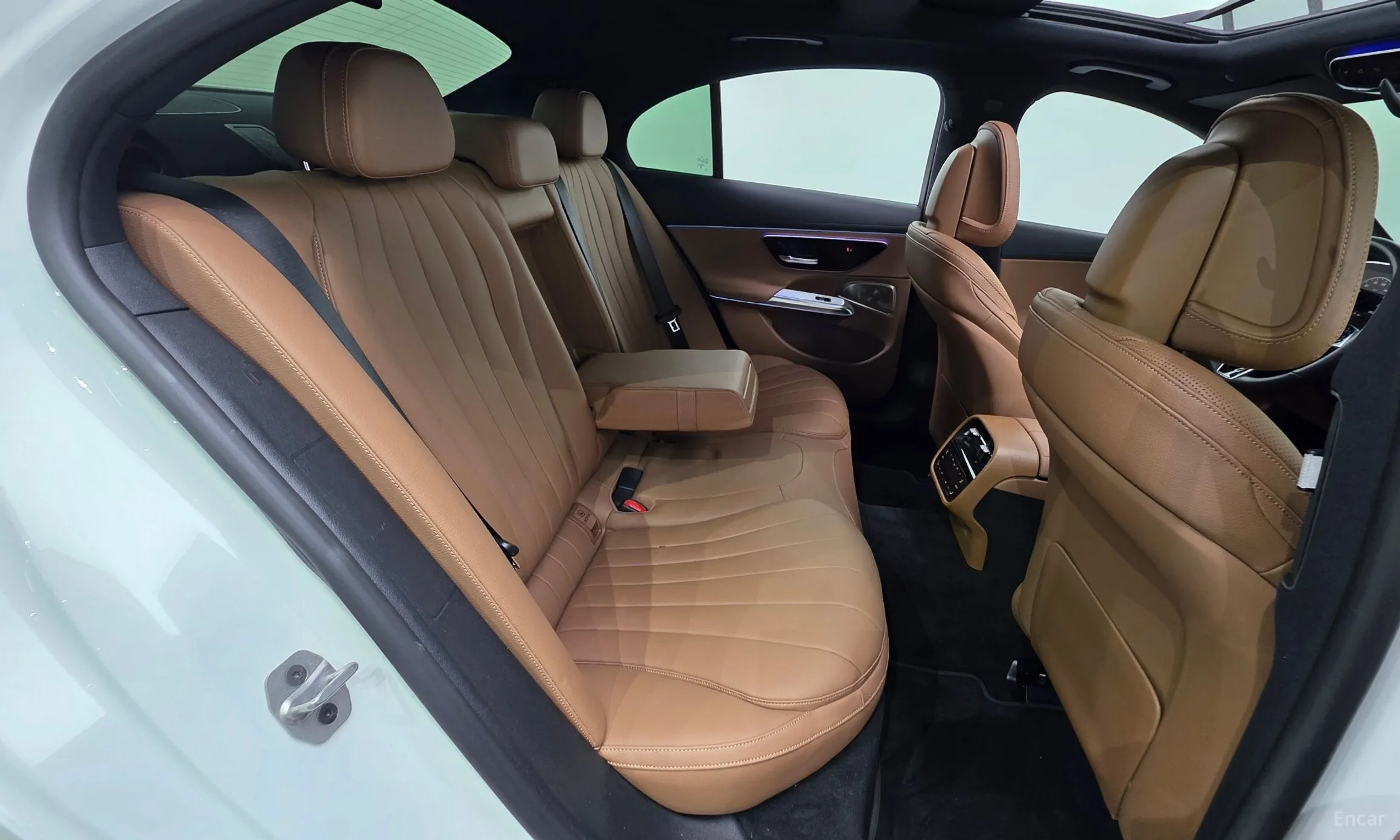 Mercedes Benz E-Class W214 превью 19