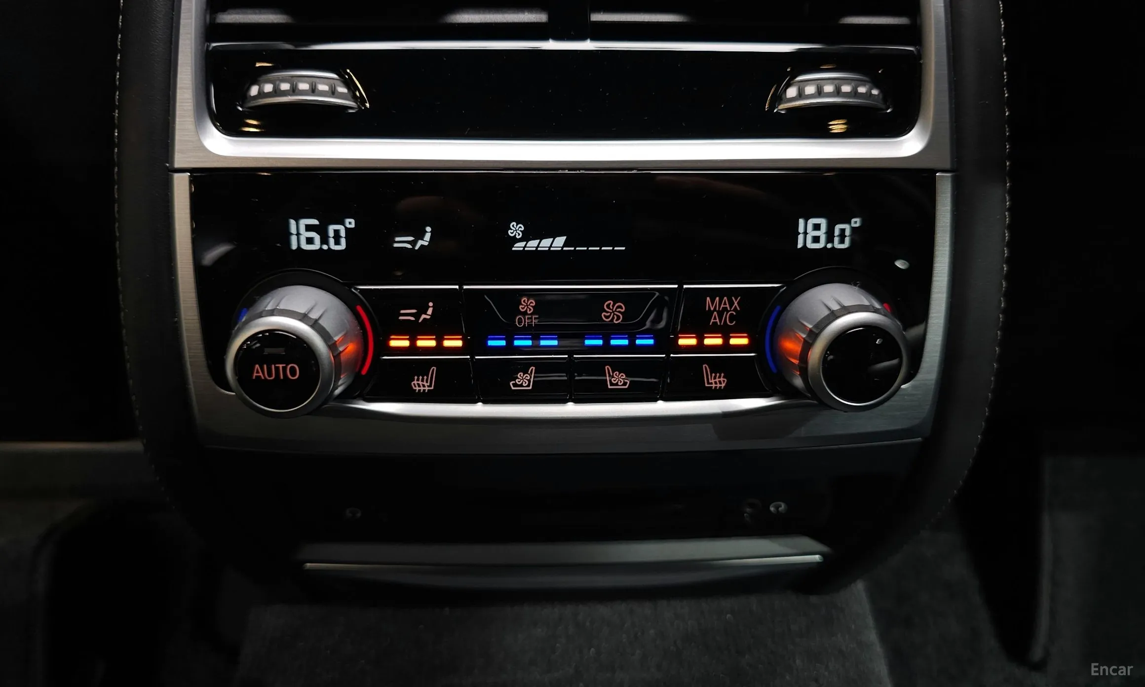 BMW 7 Series (G11) превью 17