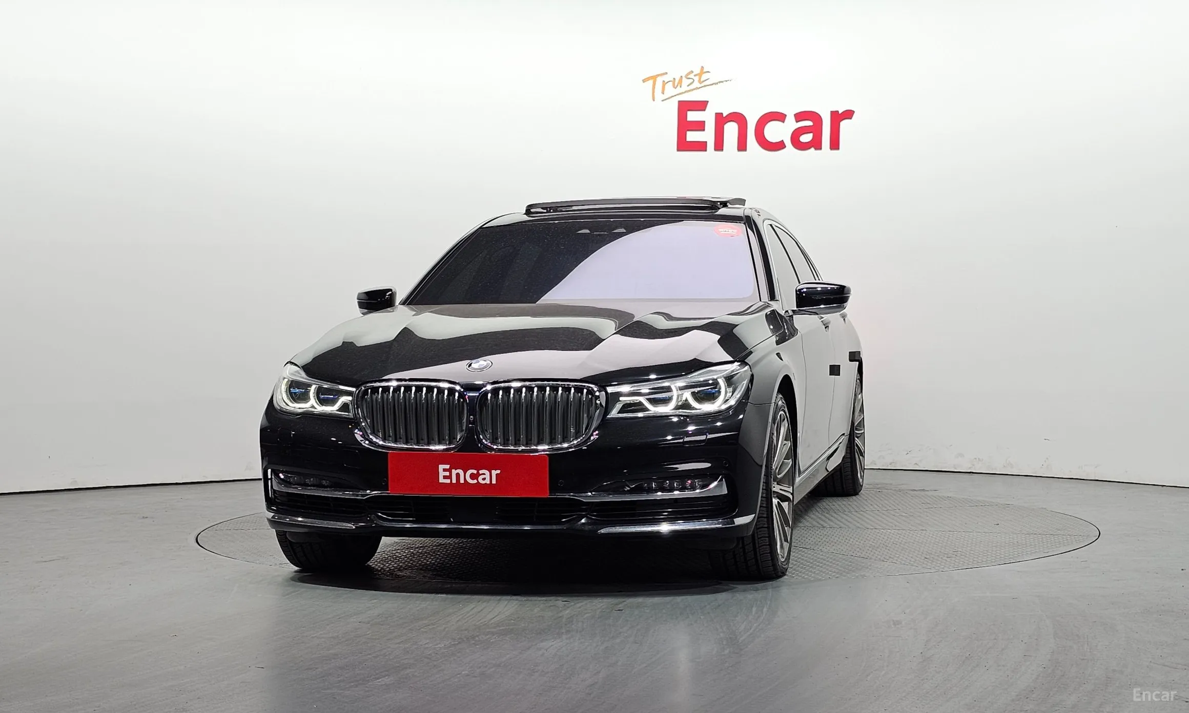 BMW 7 Series (G11) превью 3