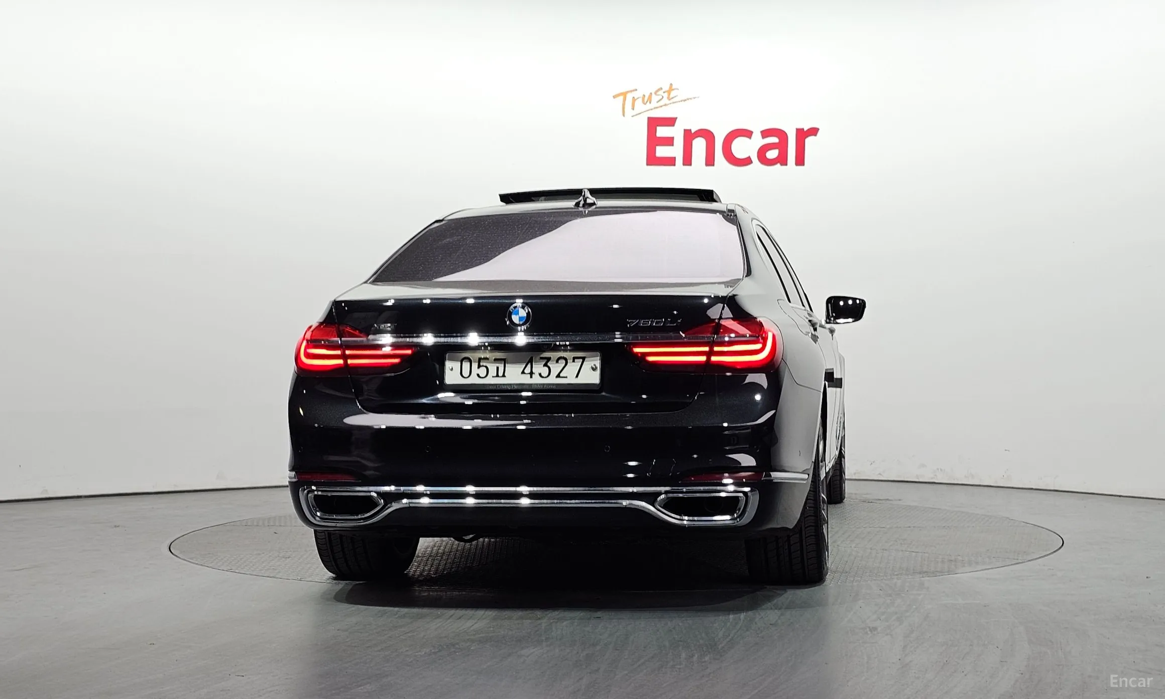 BMW 7 Series (G11) превью 4