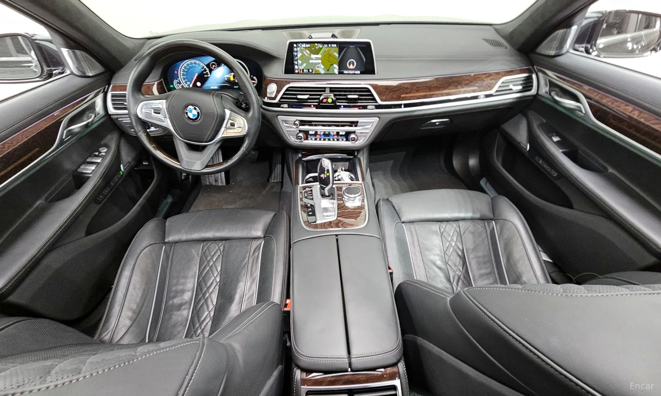 BMW 7 Series (G11) превью 7
