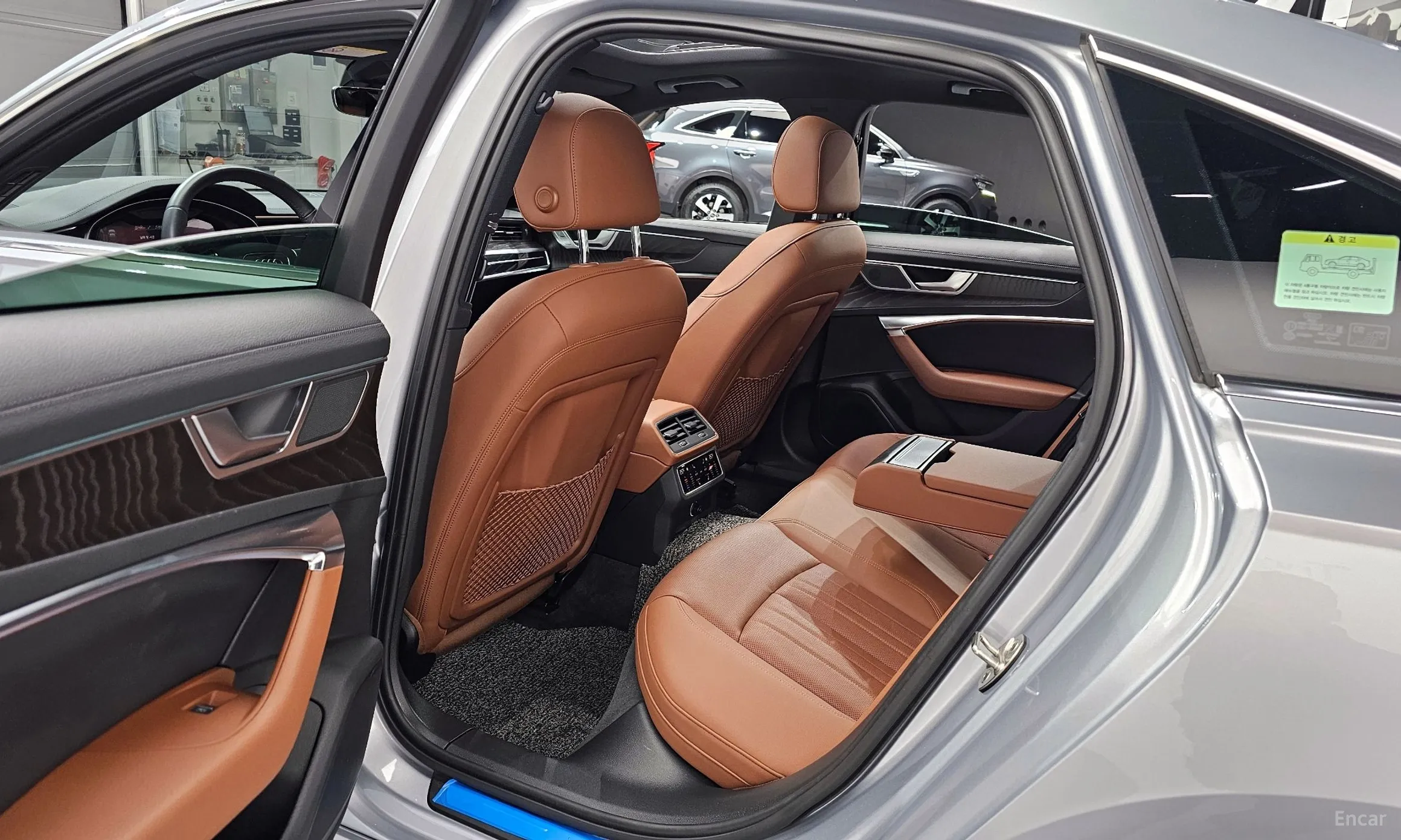 Audi A6 (C8) превью 11