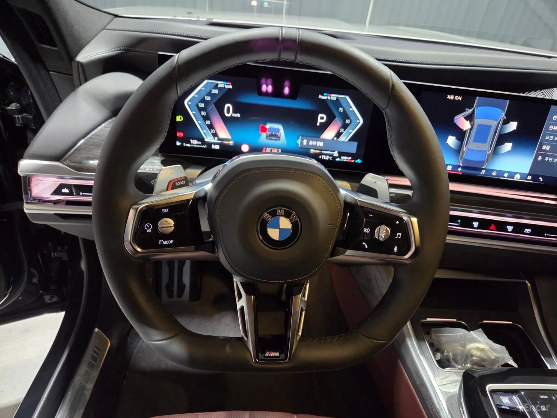 BMW 7 Series (G70) превью 15