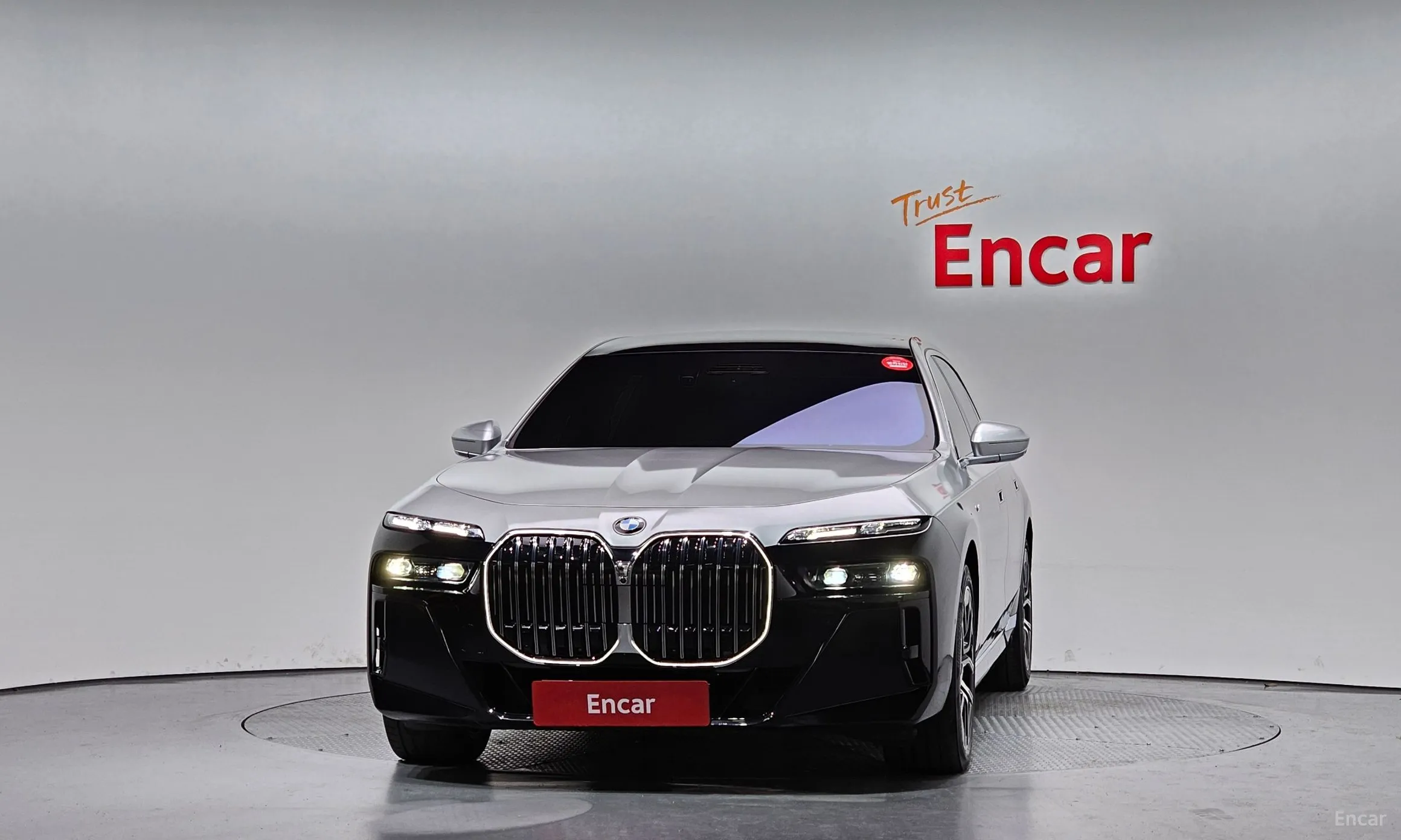 BMW 7 Series (G70) превью 3