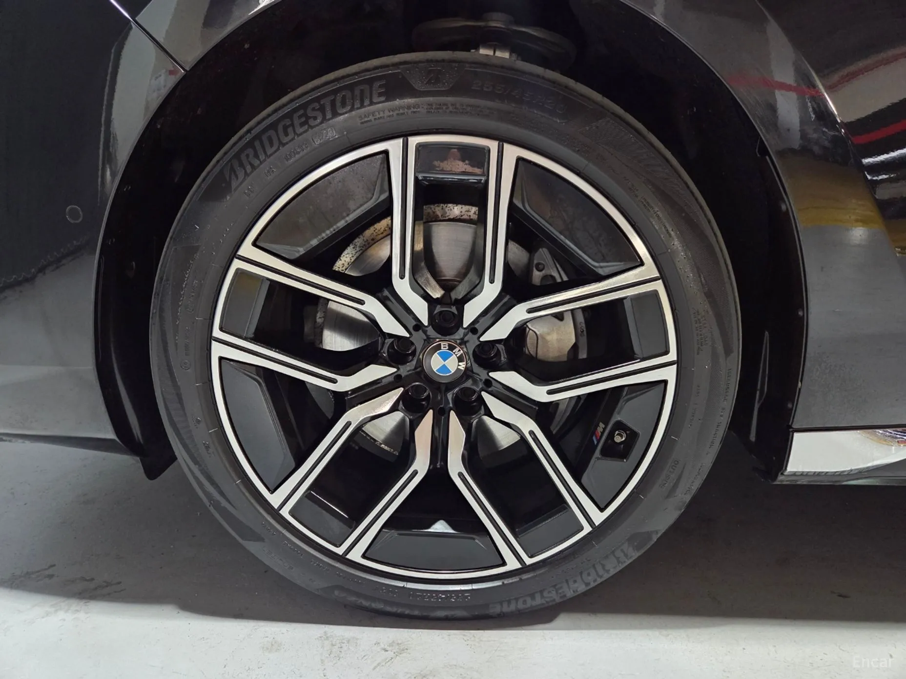 BMW 7 Series (G70) превью 5