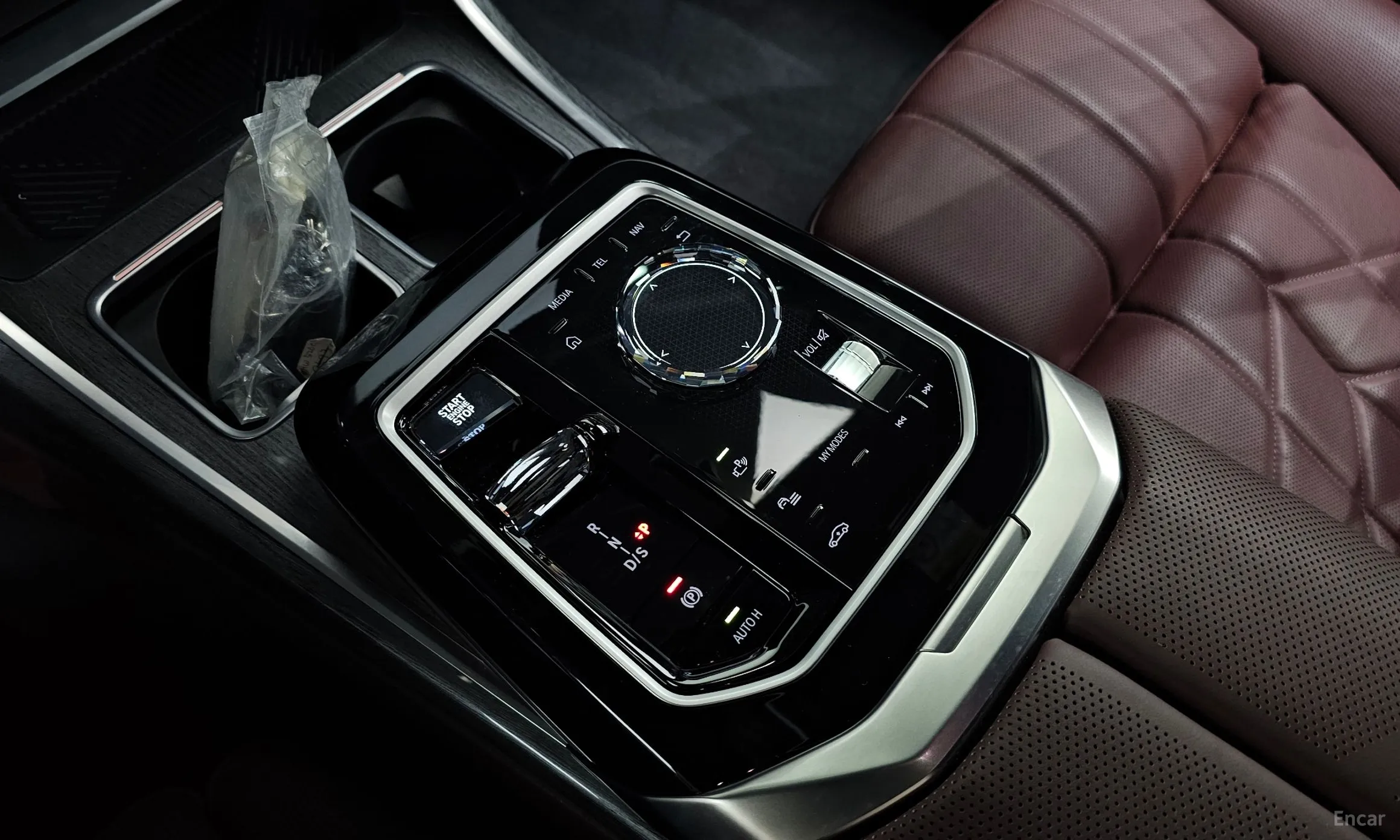 BMW 7 Series (G70) превью 9