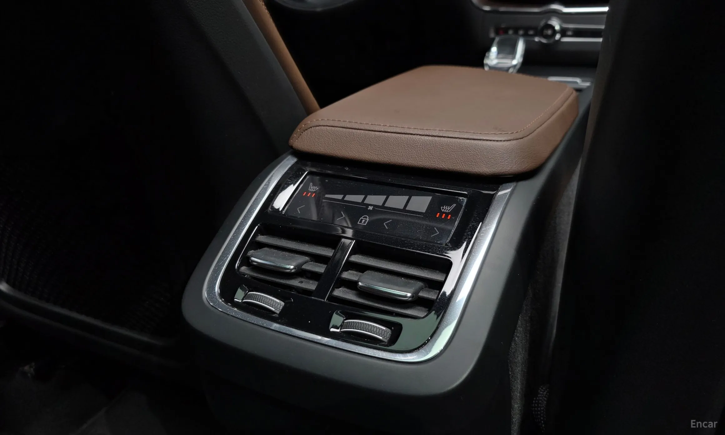 Volvo XC60 Gen 2 превью 19