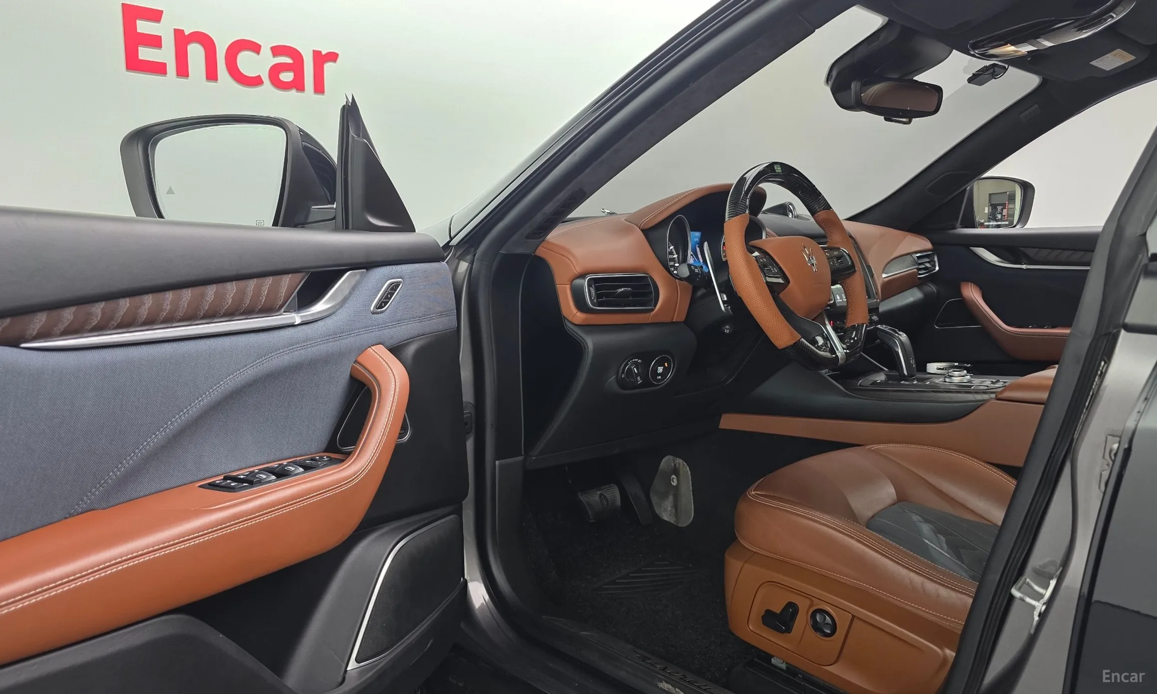 Maserati Levante превью 12