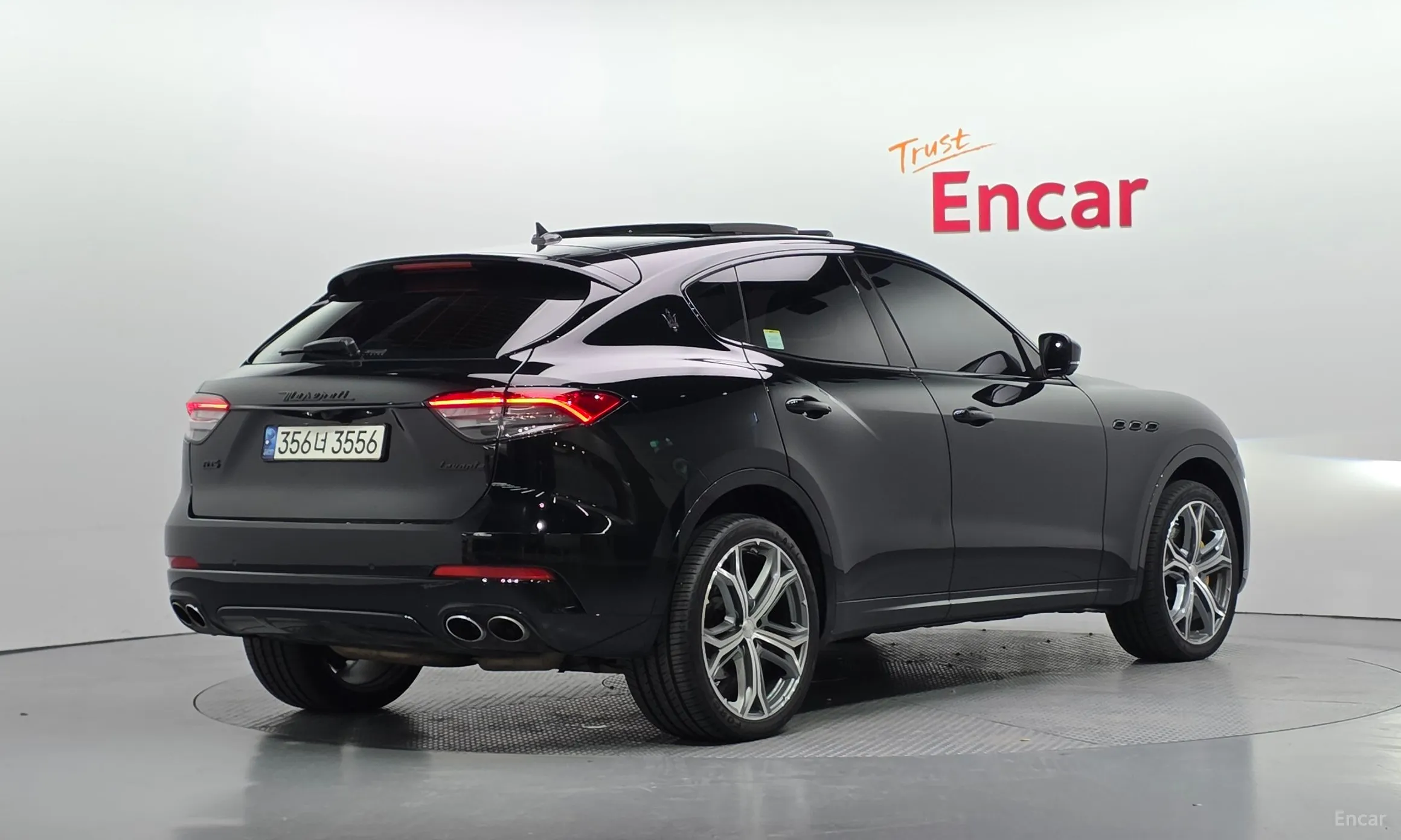 Maserati Levante превью 2