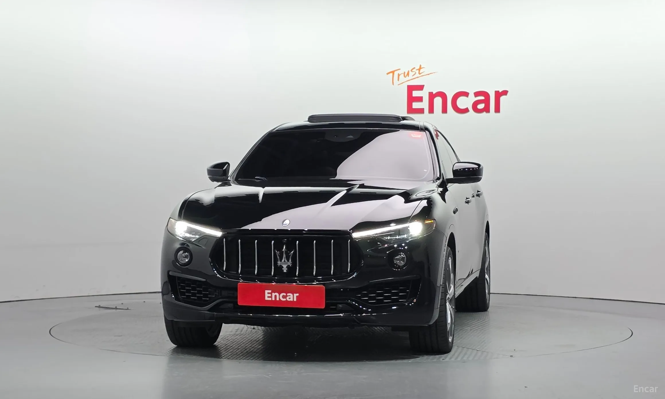 Maserati Levante превью 3