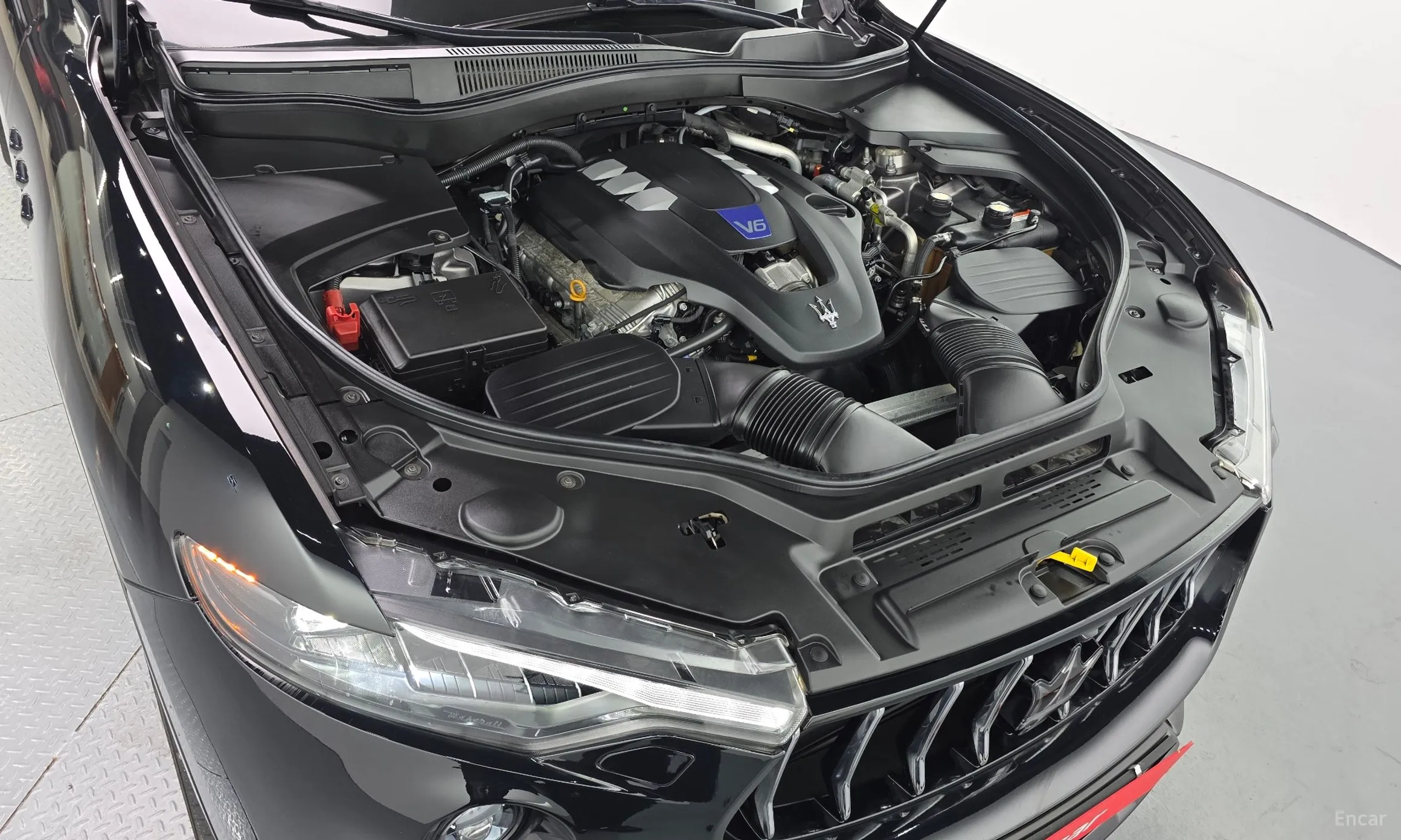 Maserati Levante превью 6