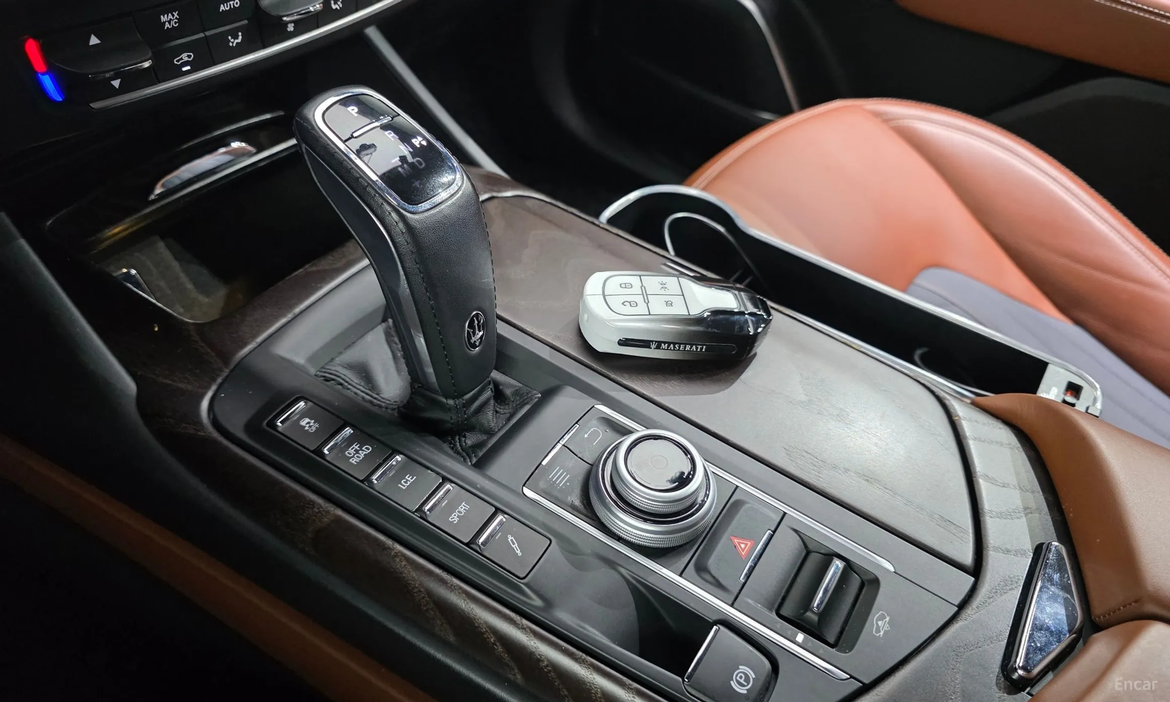 Maserati Levante превью 9