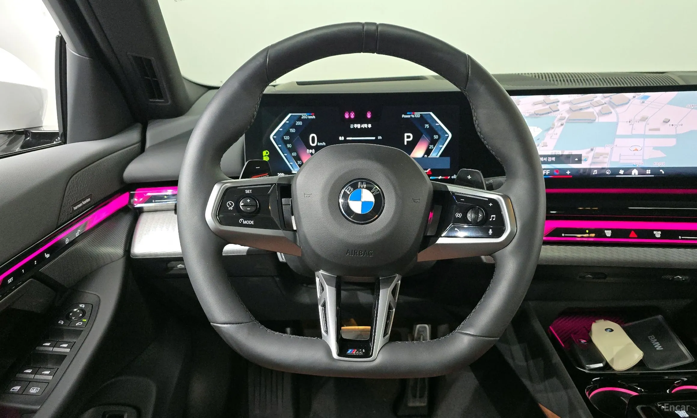 BMW 5 Series (G60) превью 13