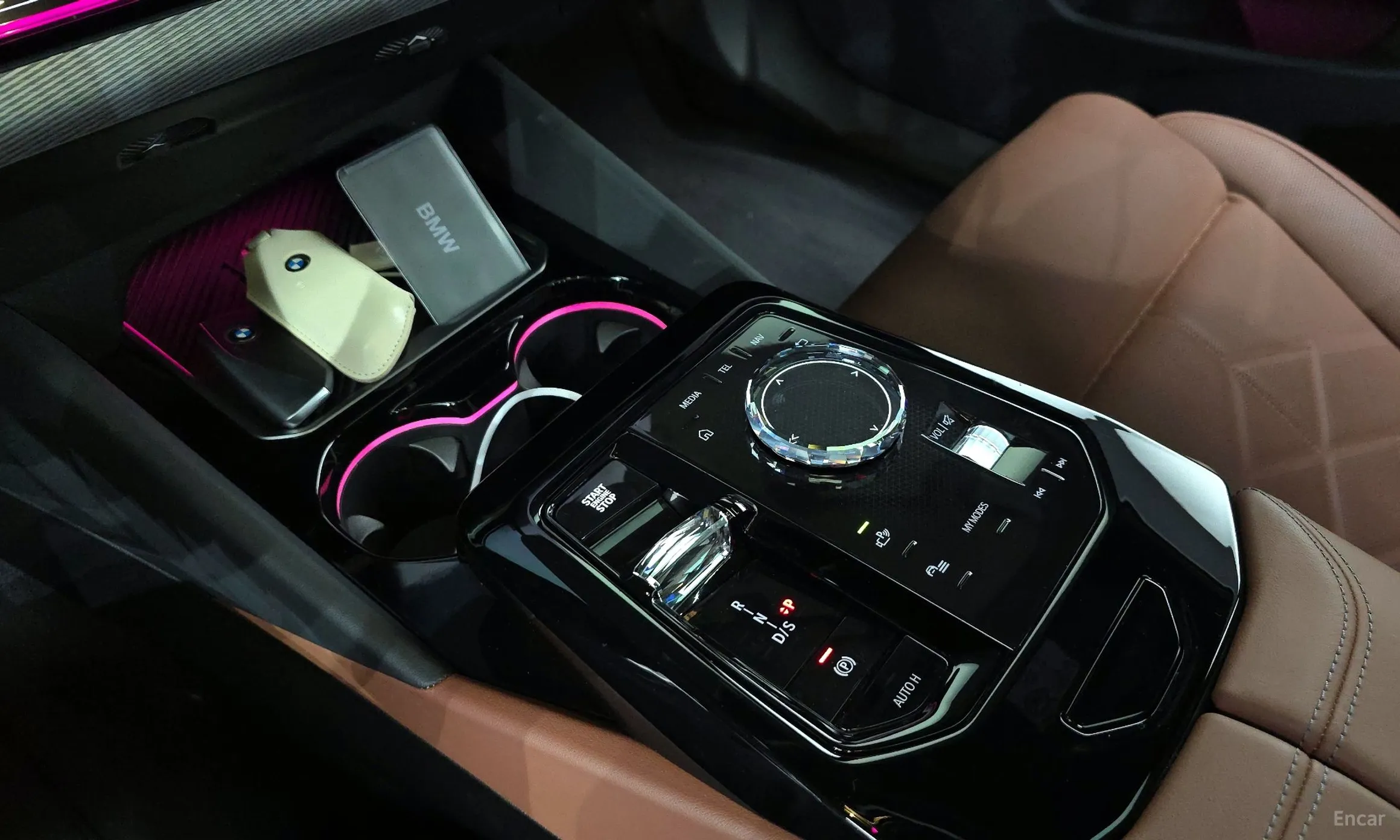 BMW 5 Series (G60) превью 9