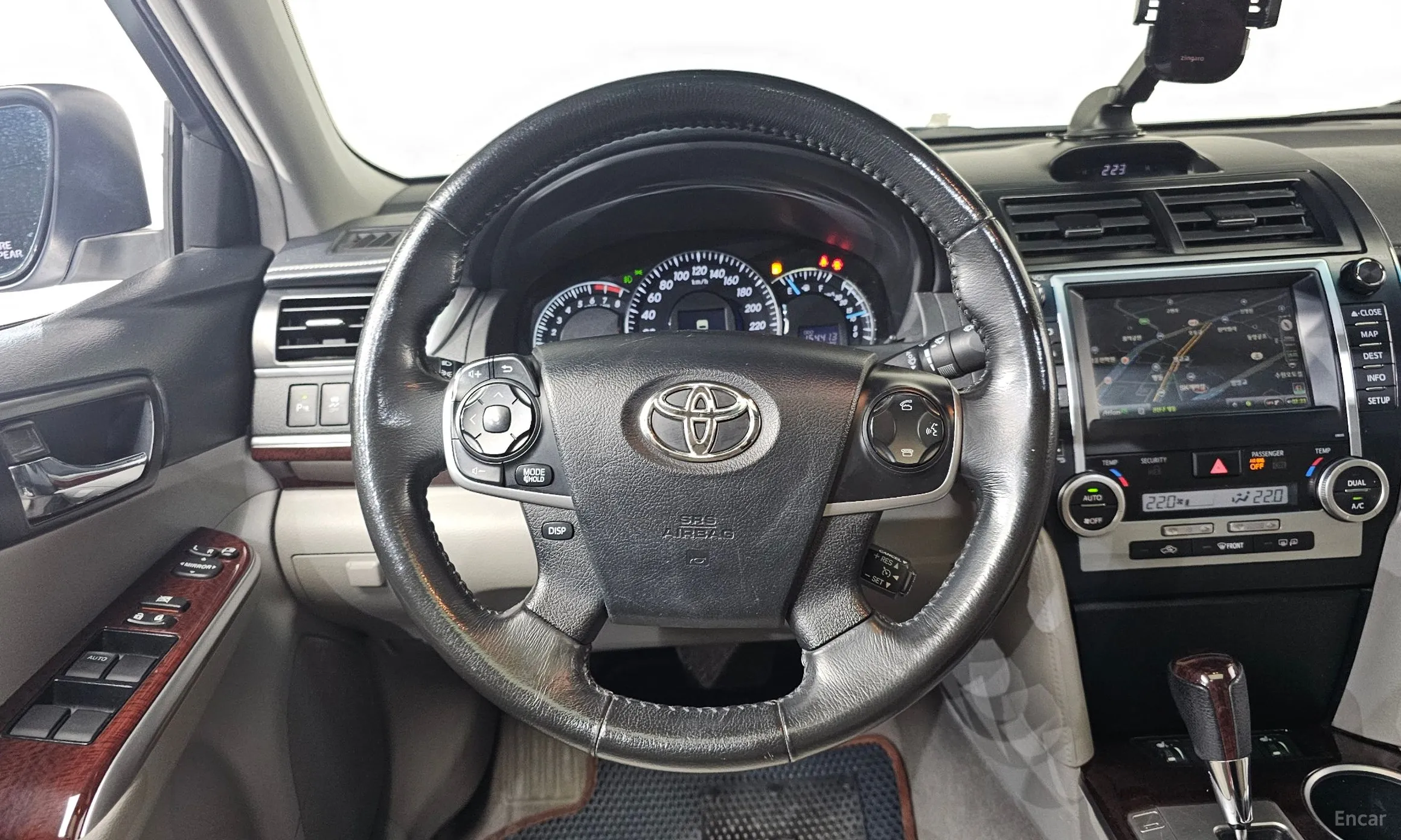 Toyota New Camry превью 13