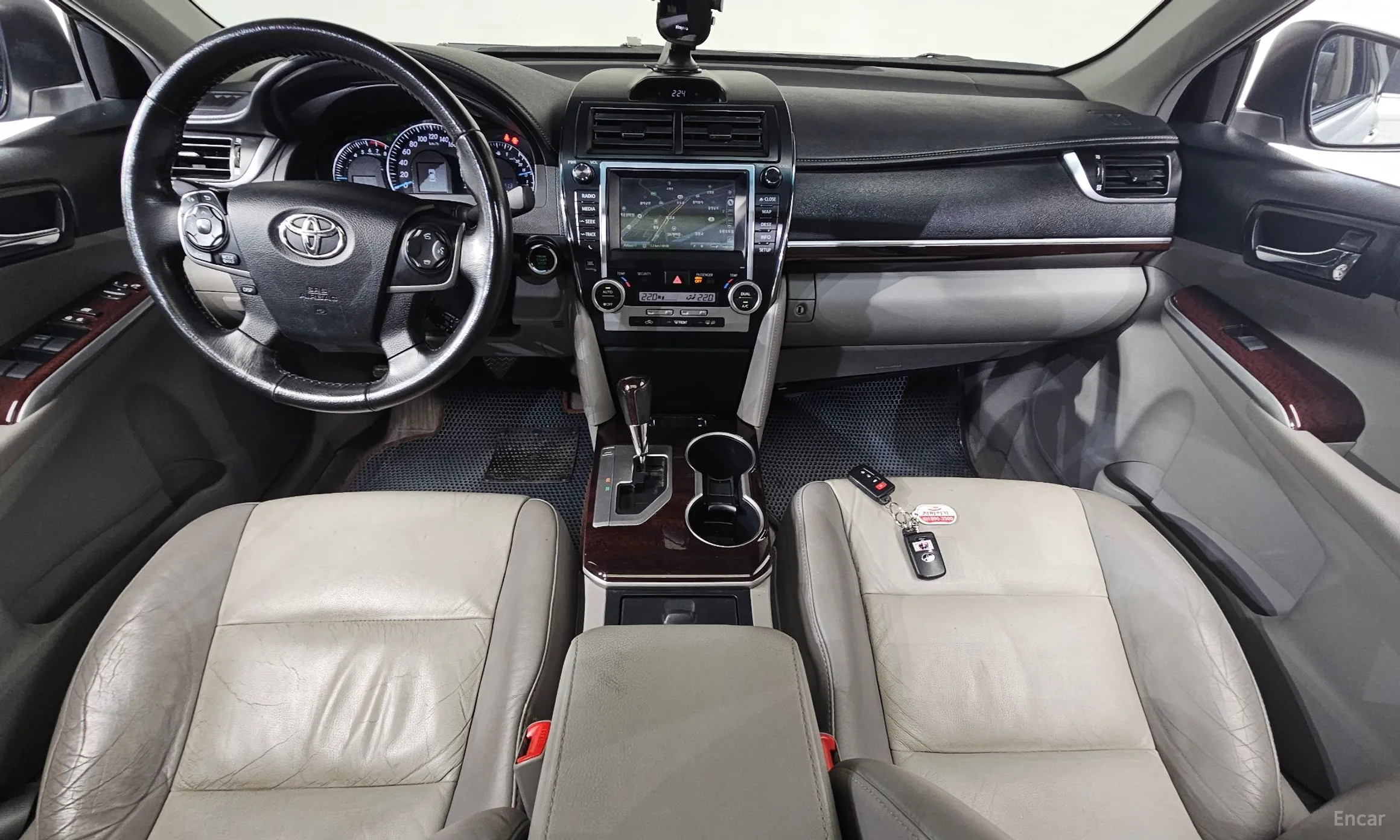 Toyota New Camry превью 7