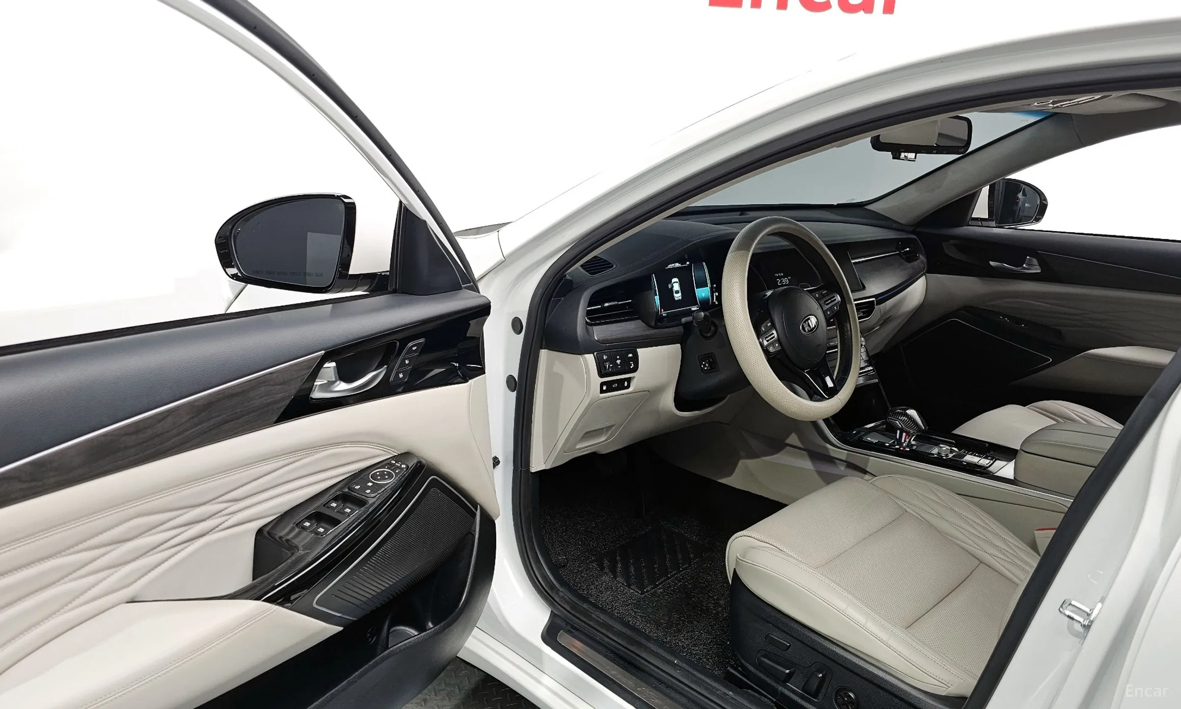 Kia K7 Premier Hybrid превью 10