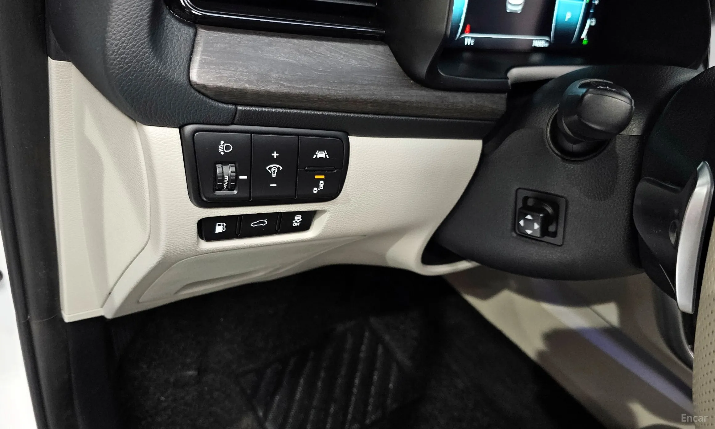 Kia K7 Premier Hybrid превью 17