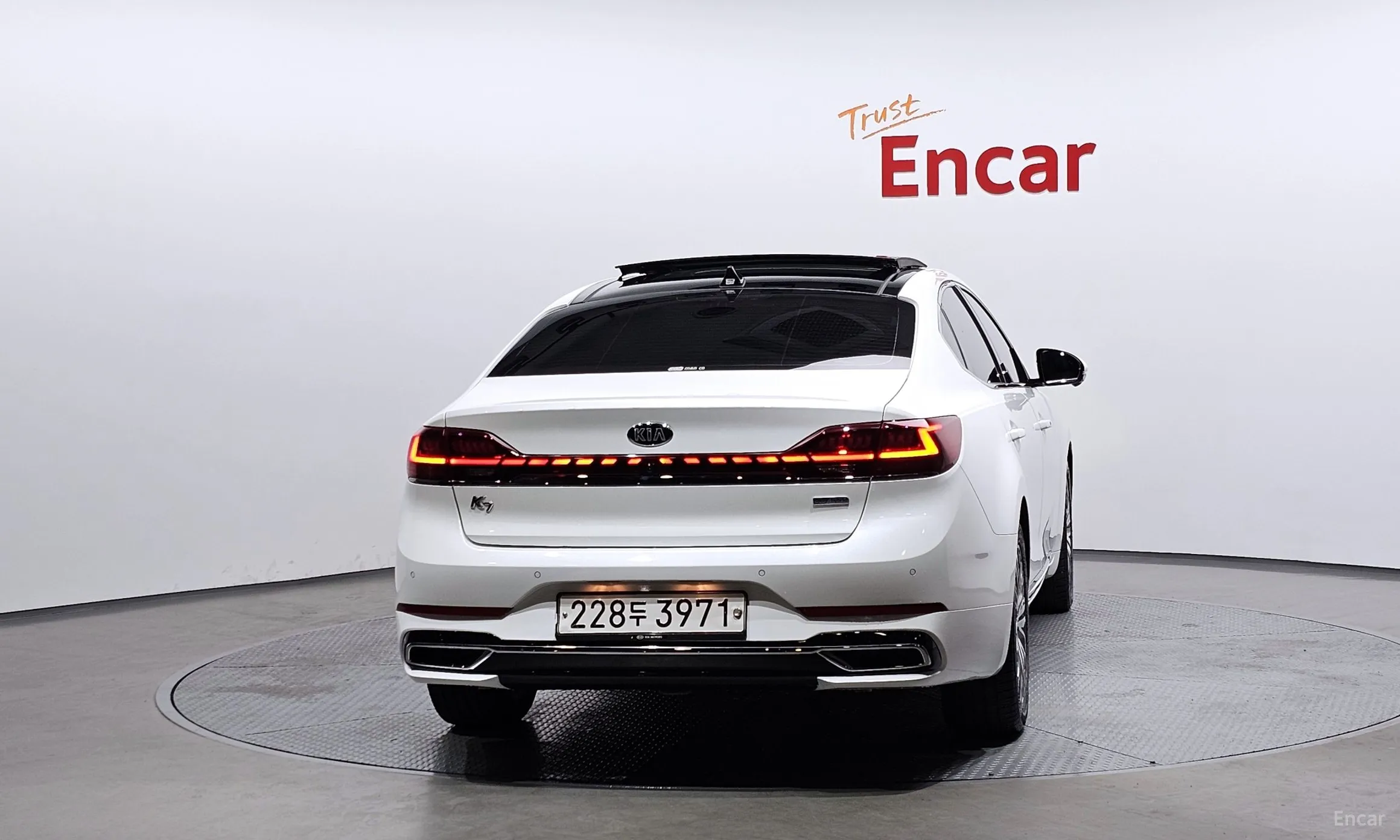 Kia K7 Premier Hybrid превью 4