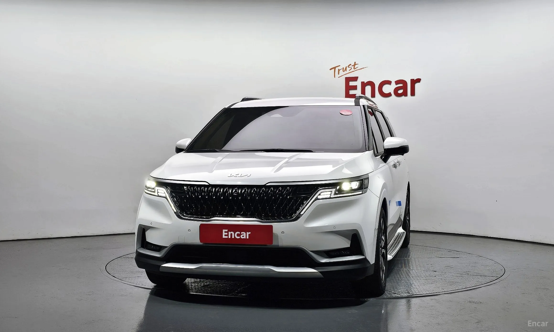 Kia Carnival Gen 4 превью 3