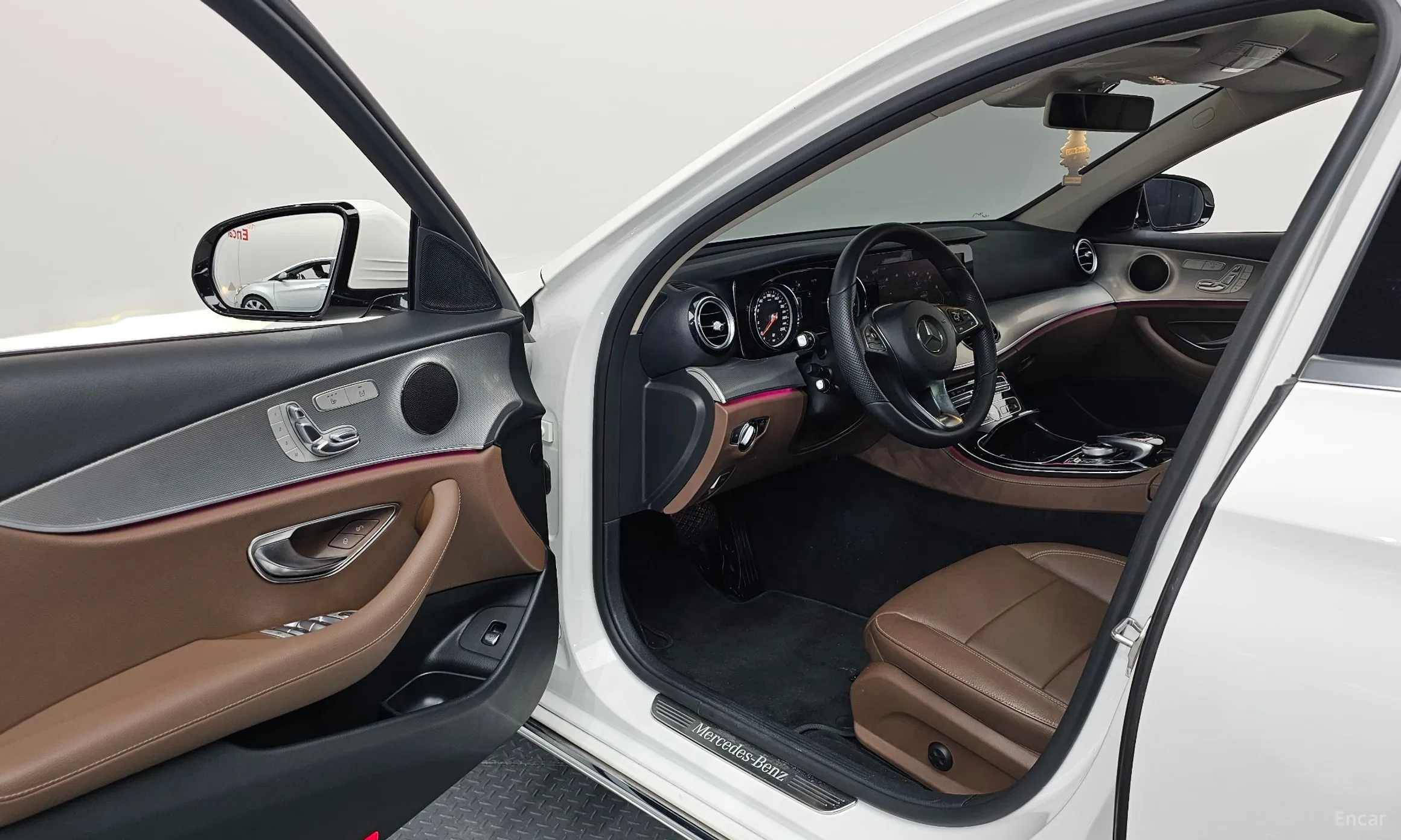 Mercedes Benz E-Class W213 превью 10