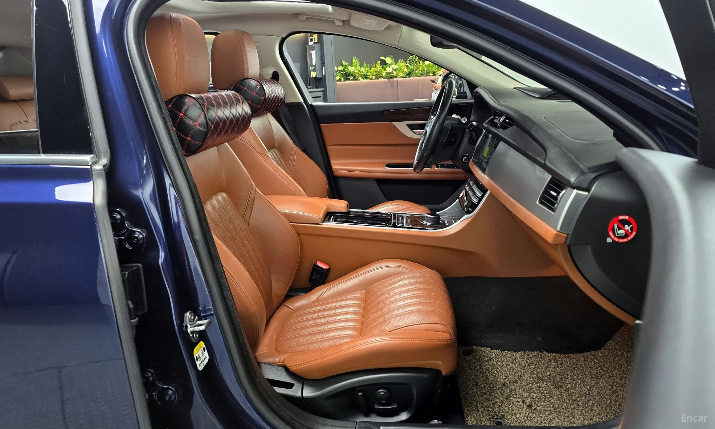 Jaguar XF (x260) превью 10