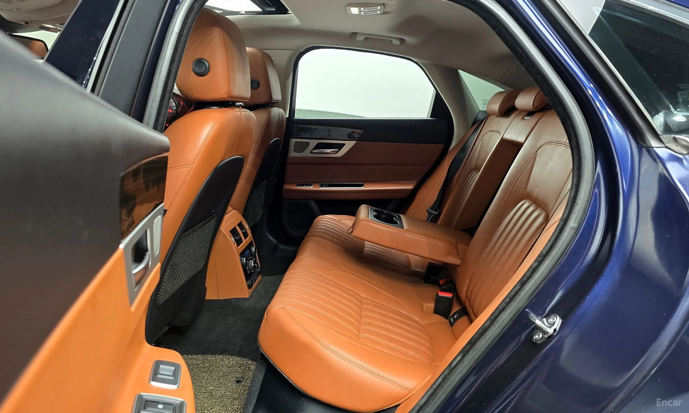 Jaguar XF (x260) превью 12