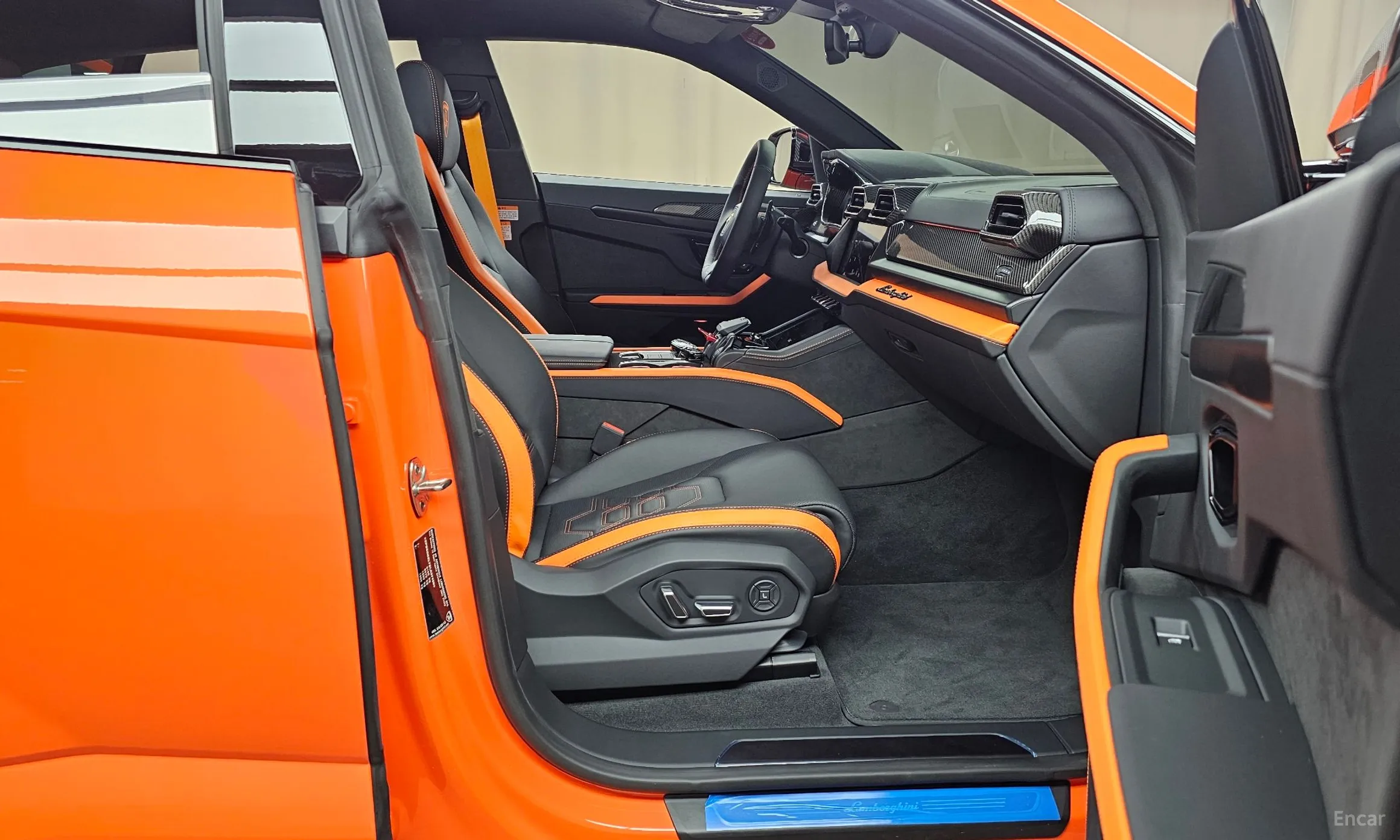 Lamborghini Urus превью 11