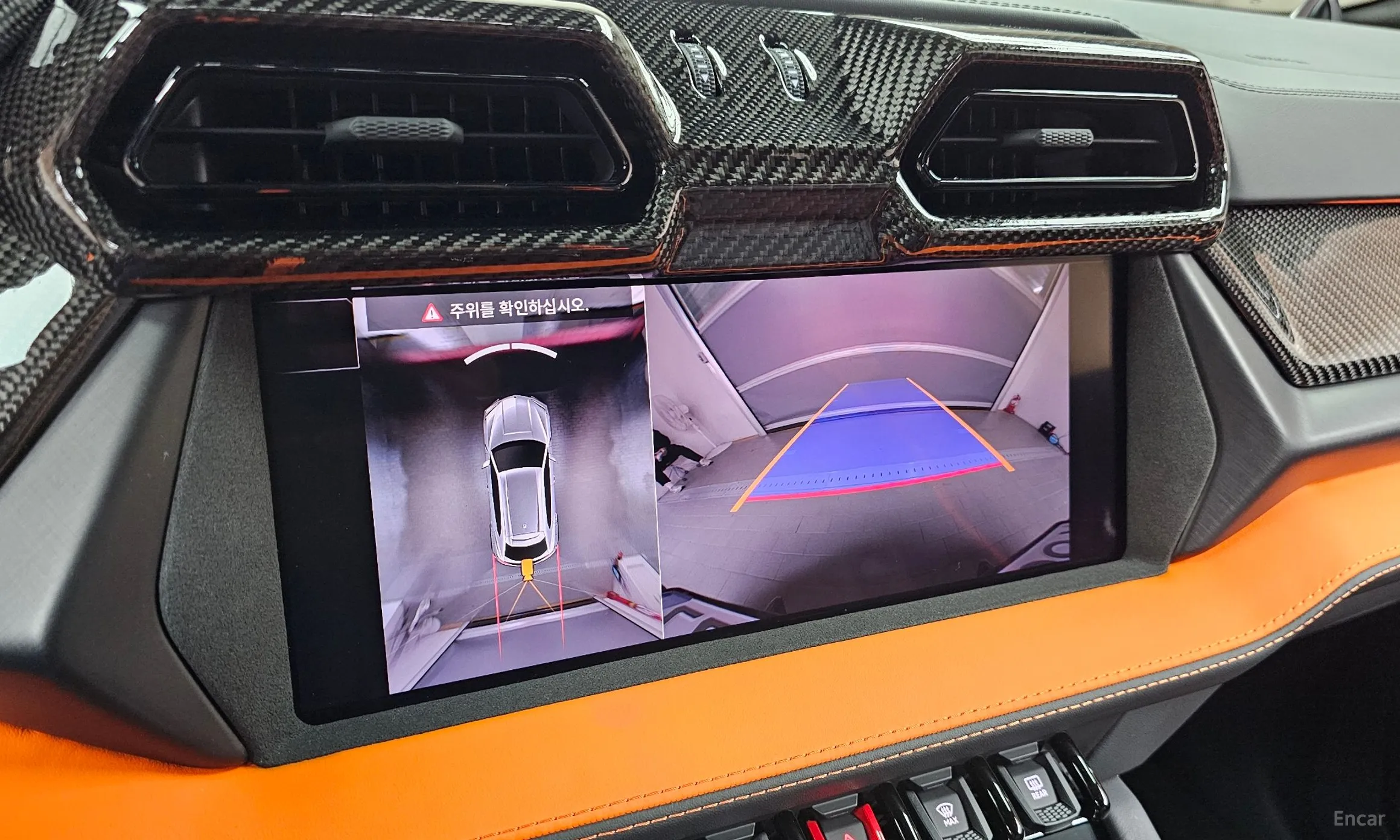 Lamborghini Urus превью 15