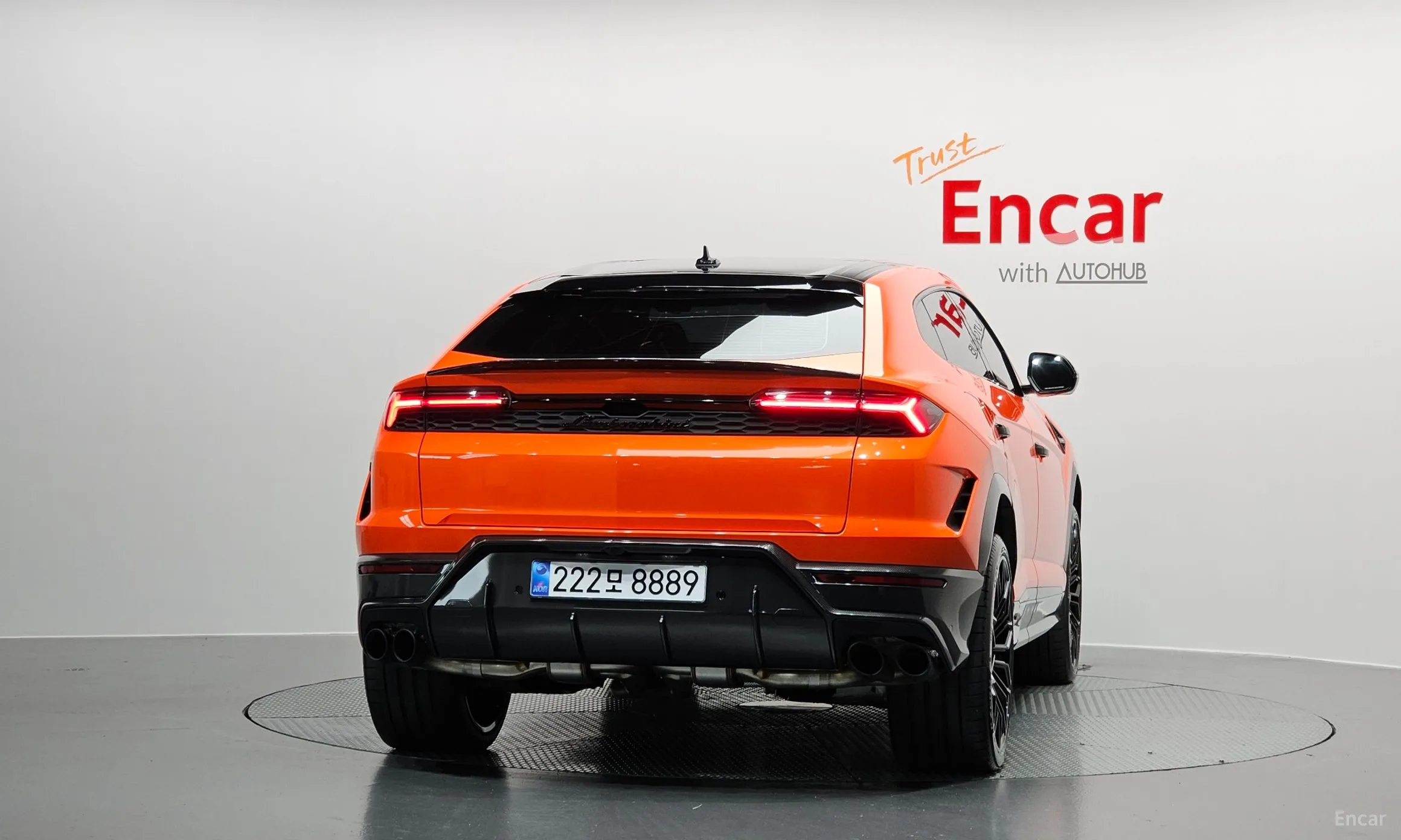 Lamborghini Urus превью 4