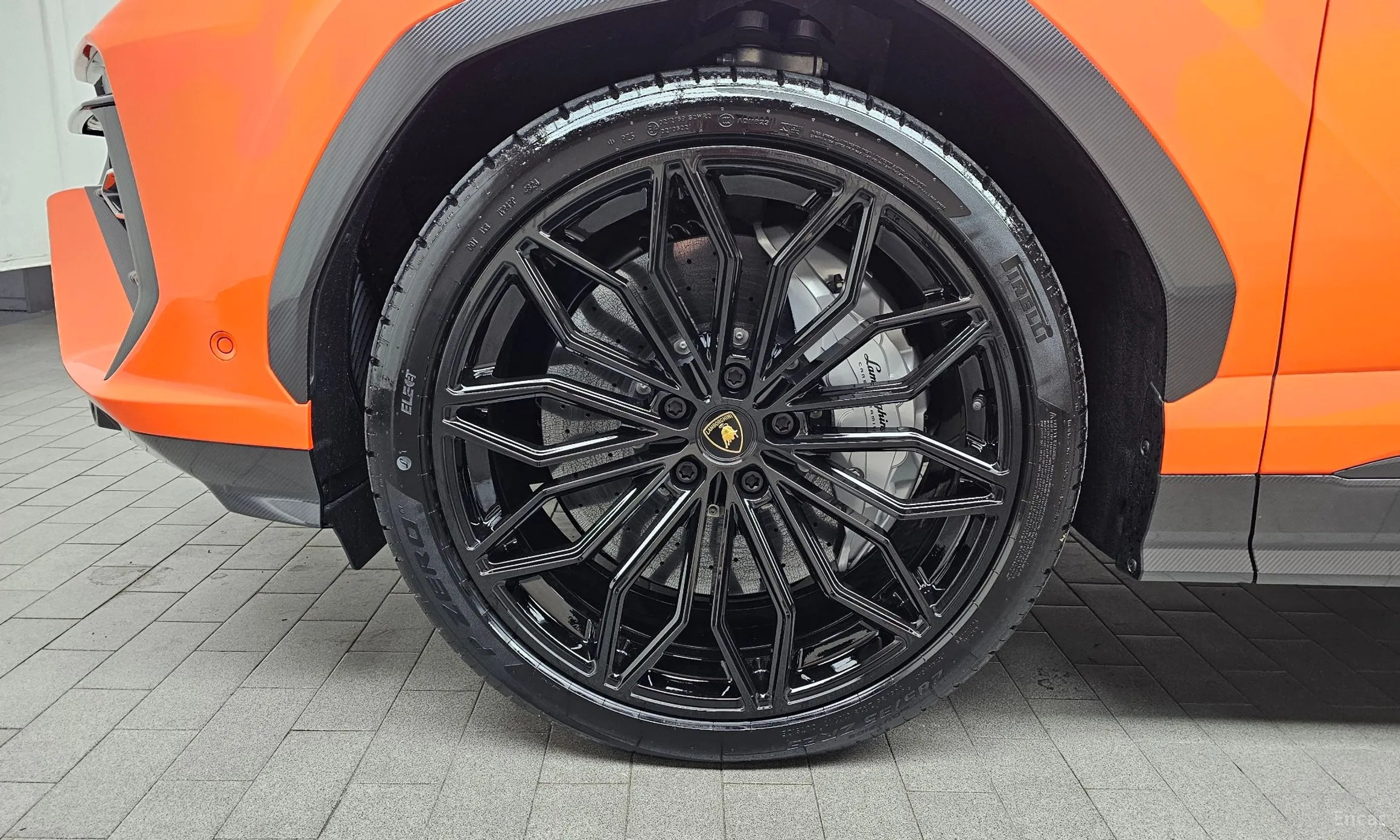Lamborghini Urus превью 5
