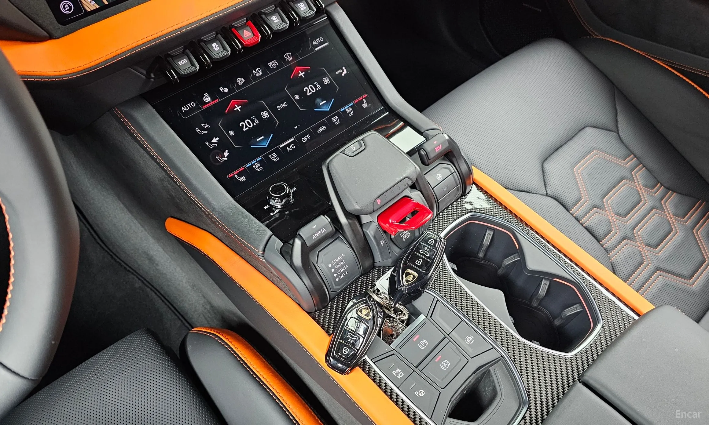 Lamborghini Urus превью 9