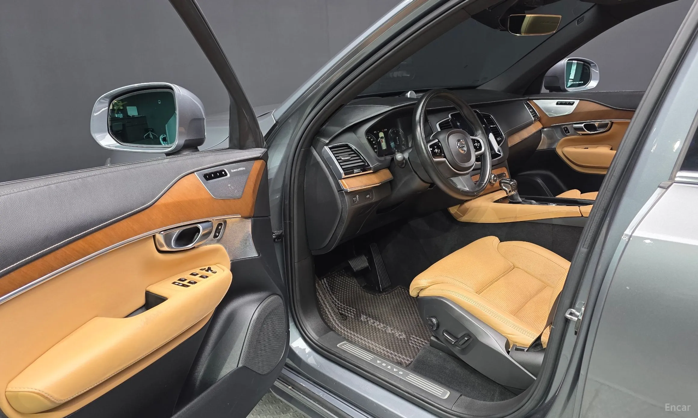 Volvo XC90 Gen 2 превью 10