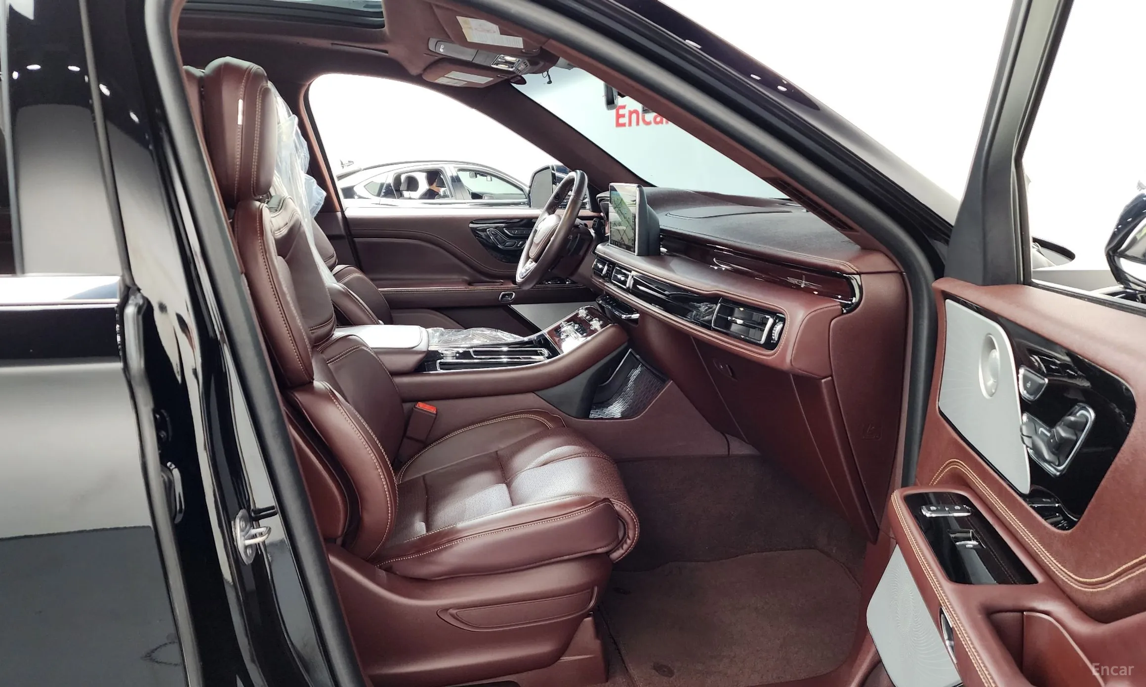 Lincoln Aviator 2nd Generation превью 11
