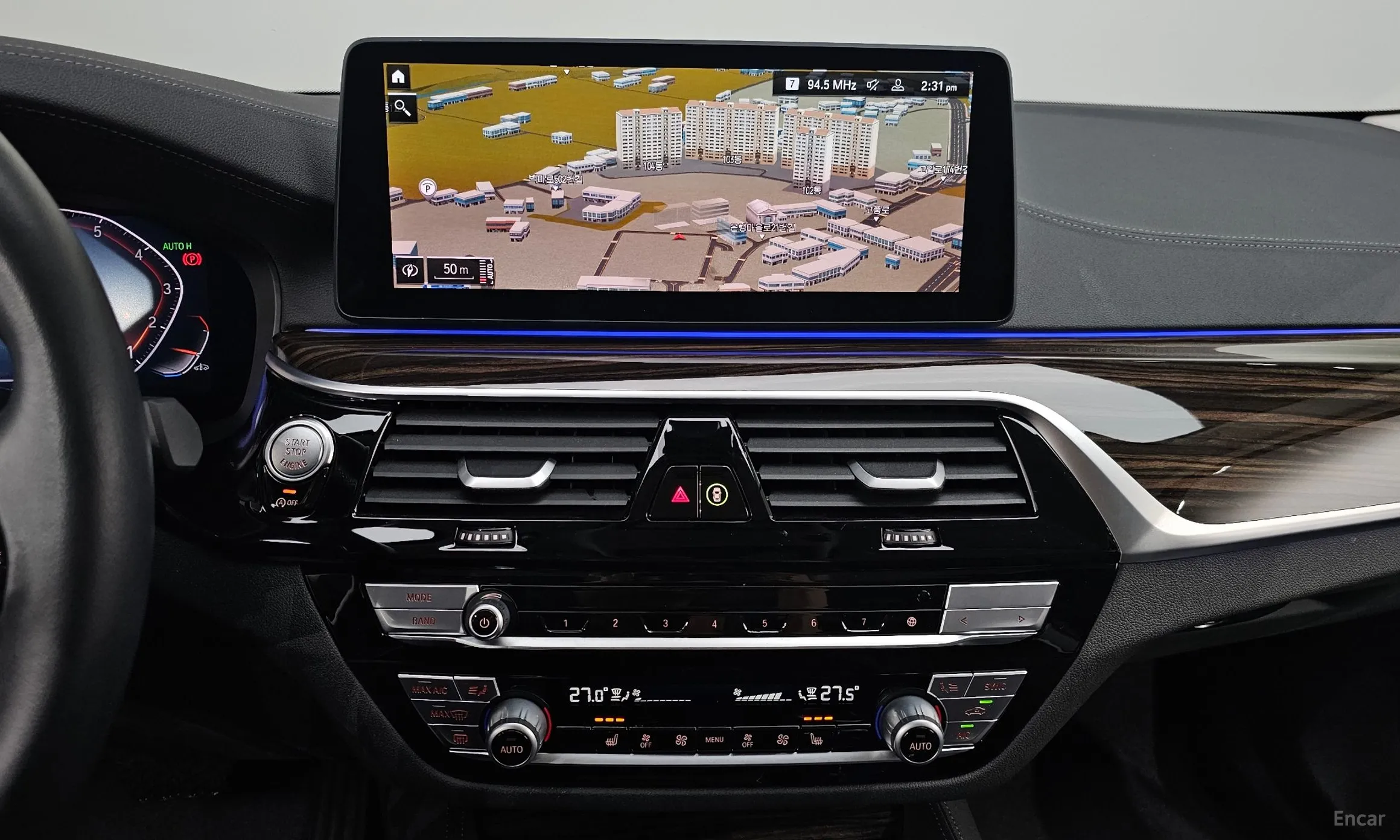 BMW 5 Series (G30) превью 14