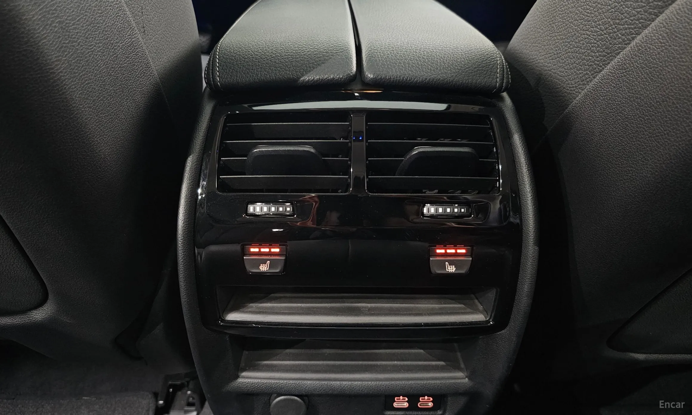 BMW 5 Series (G30) превью 19
