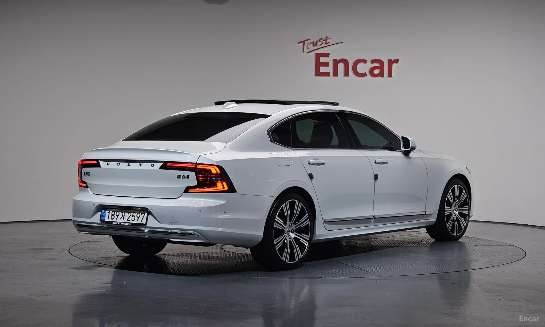 Volvo S90