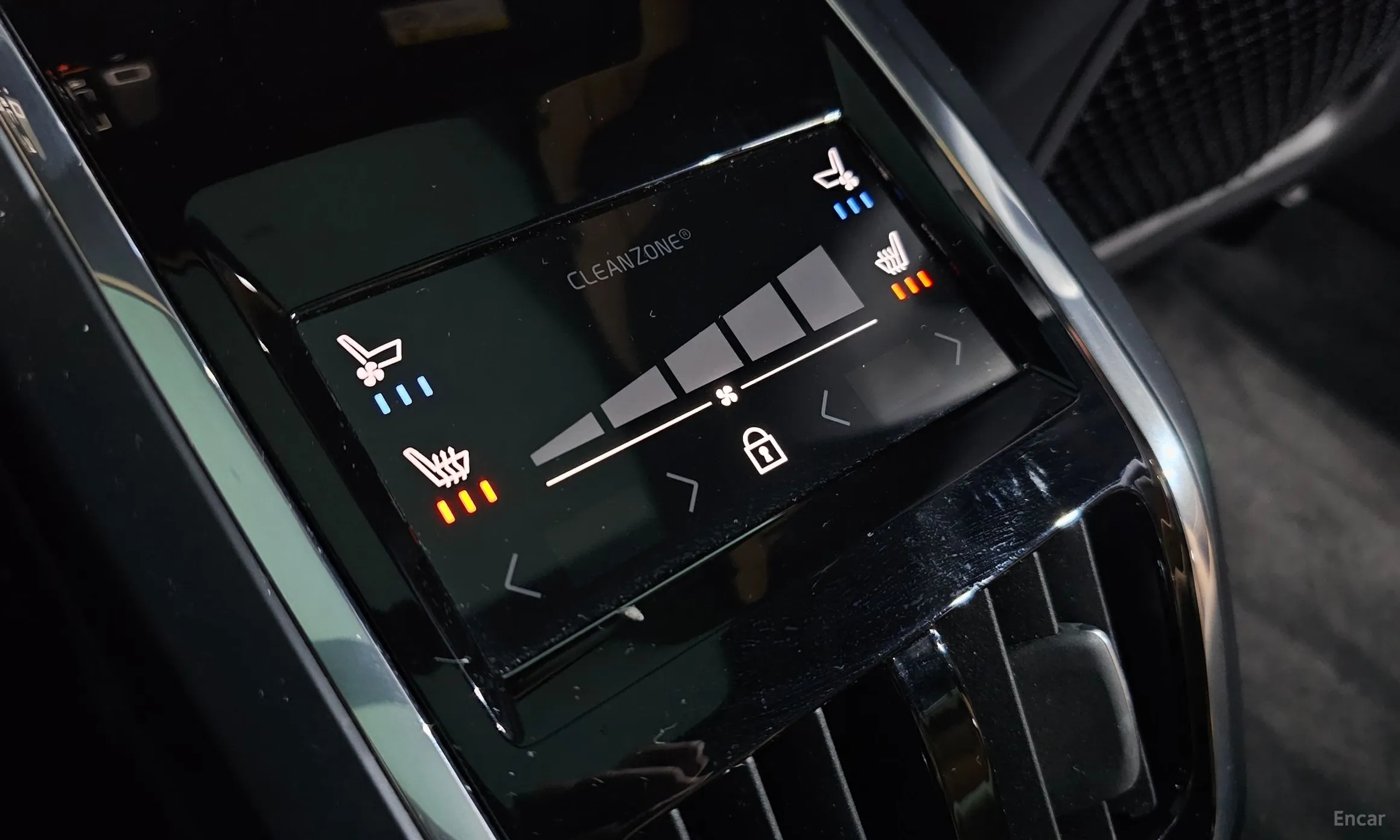 Volvo S90 превью 19
