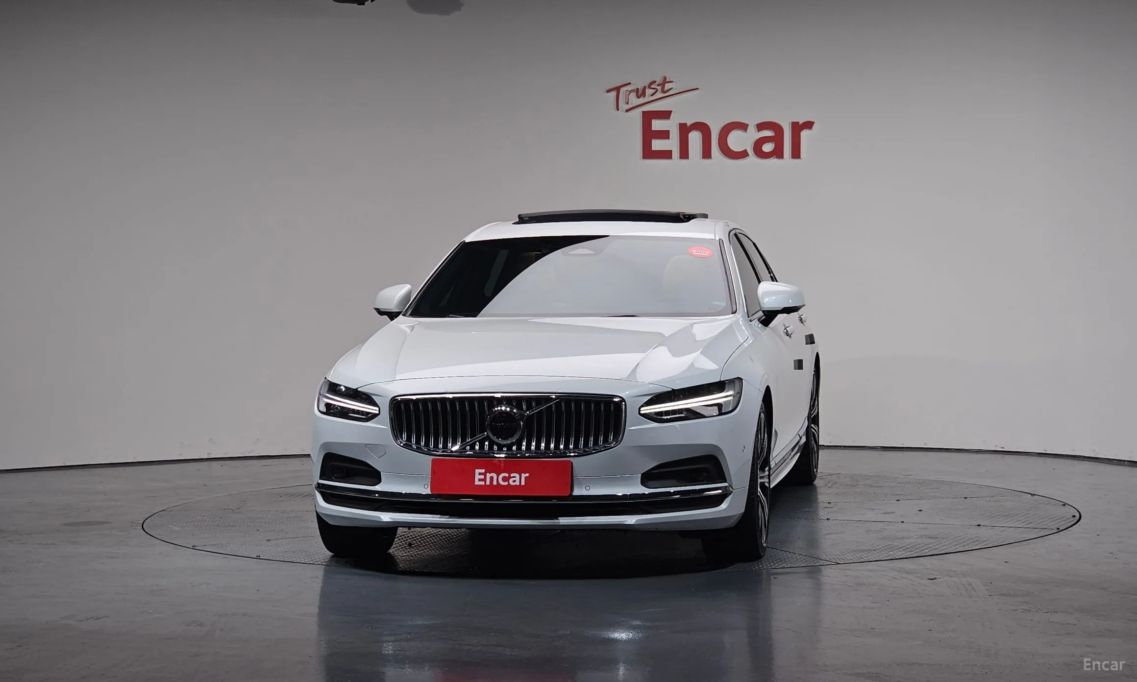 Volvo S90 превью 3