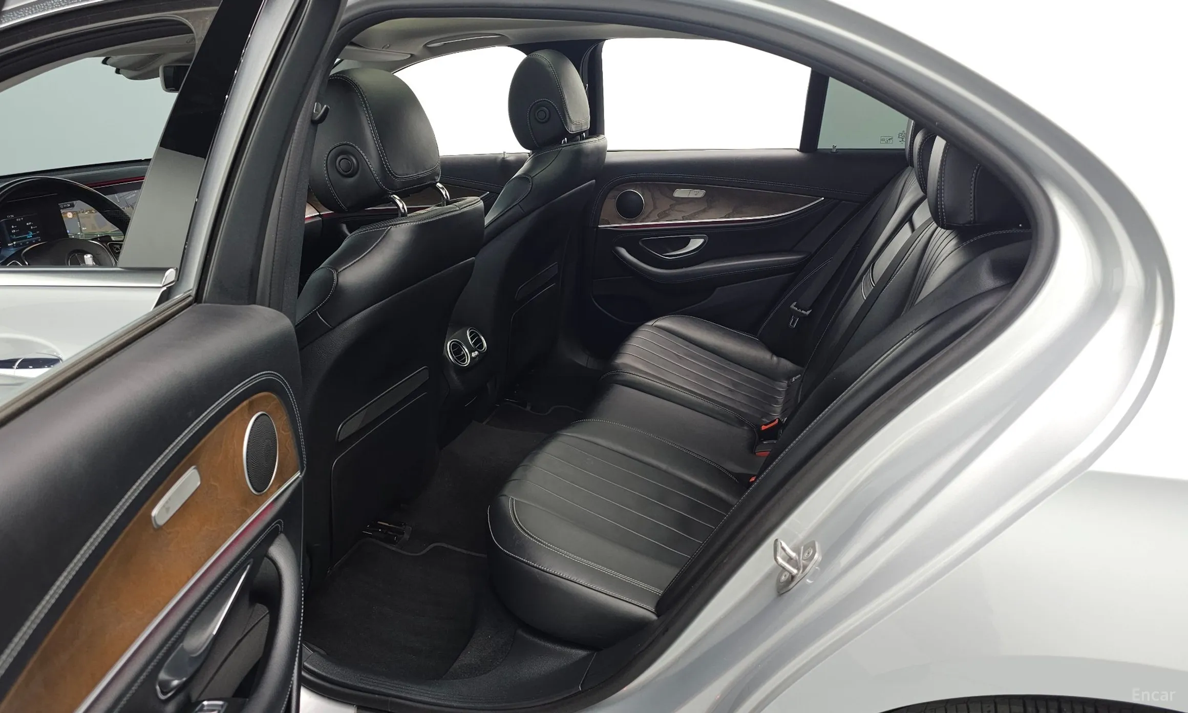 Mercedes Benz E-Class W213 превью 12